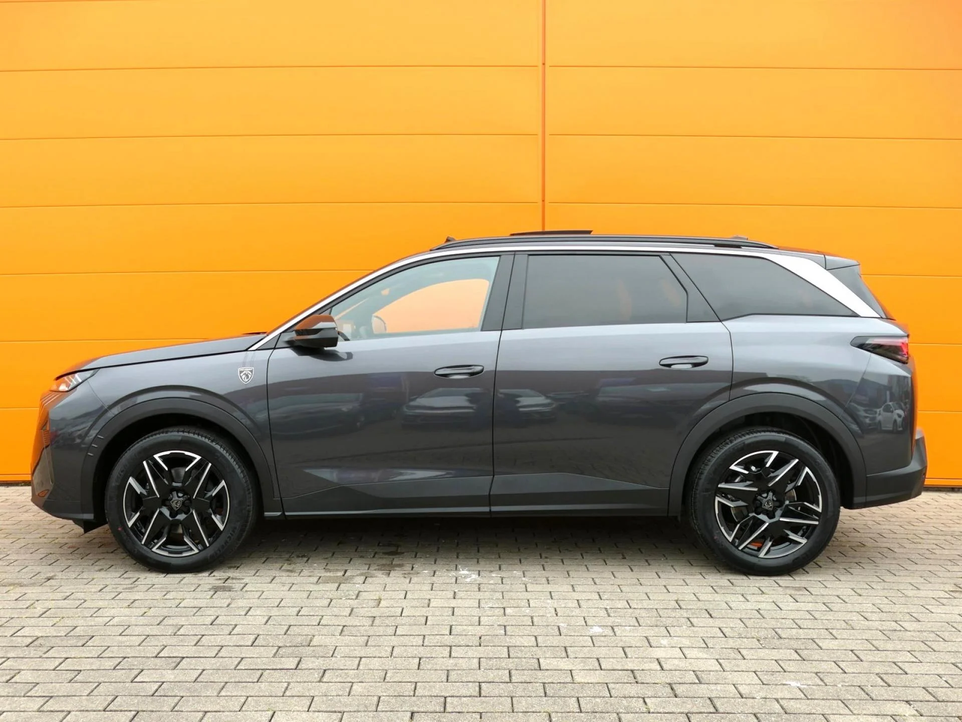 PEUGEOT 5008 - Miniature 3 sur 40 - Cliquer pour voir cette photo