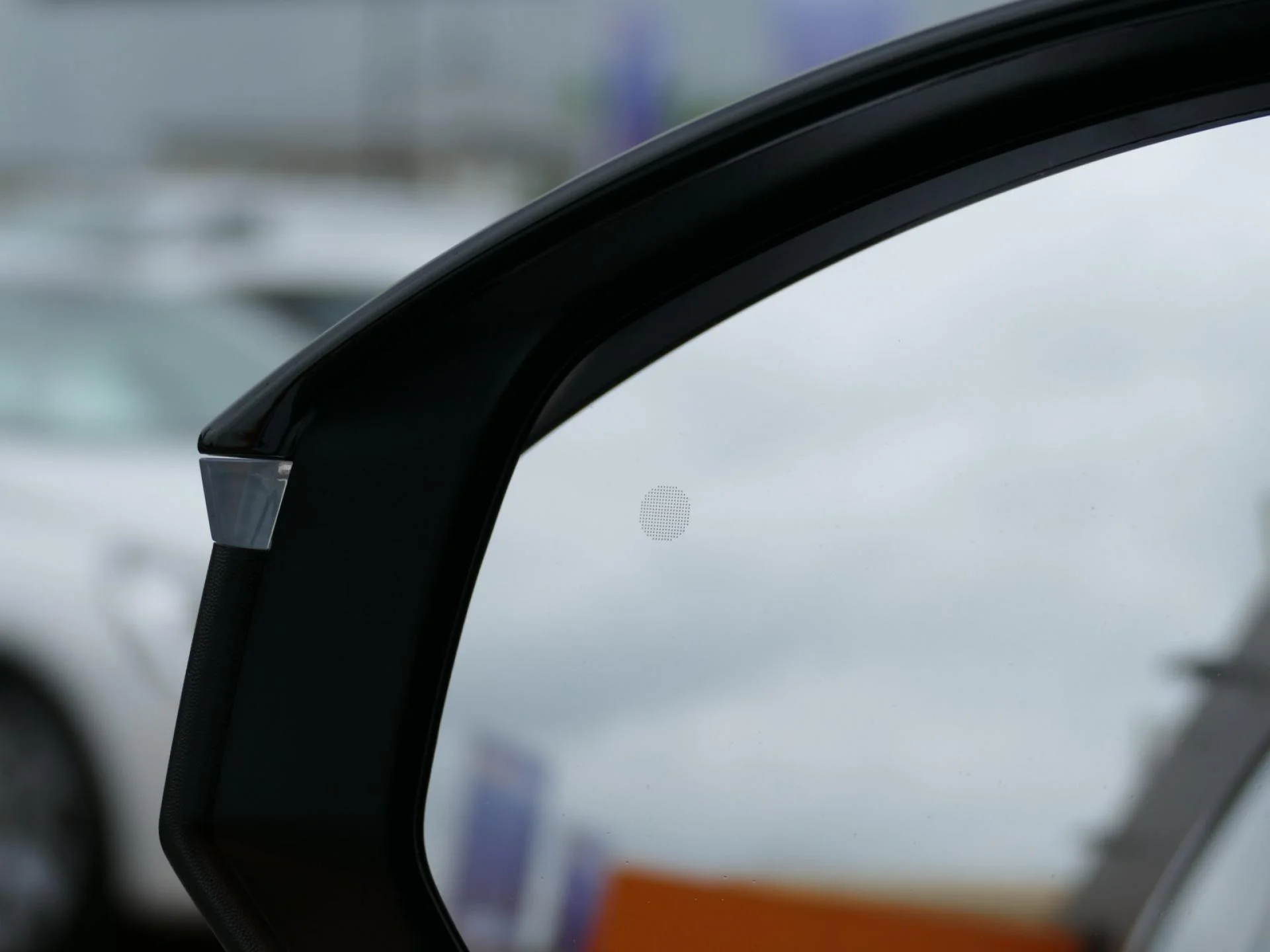 PEUGEOT 5008 - Miniature 33 sur 39 - Cliquer pour voir cette photo