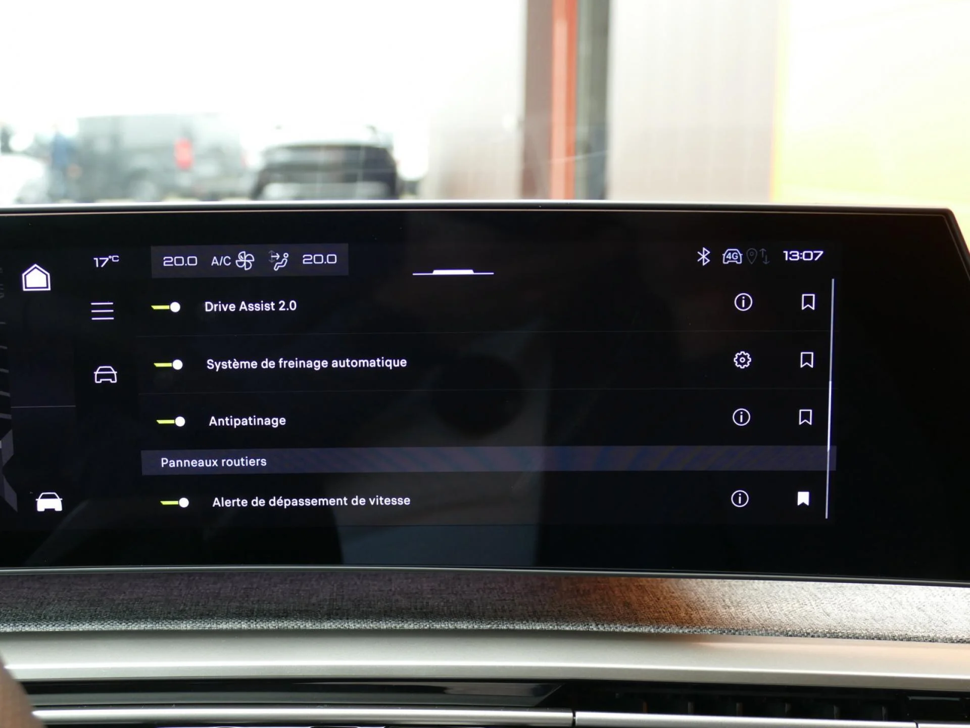 PEUGEOT 5008 - Miniature 11 sur 39 - Cliquer pour voir cette photo