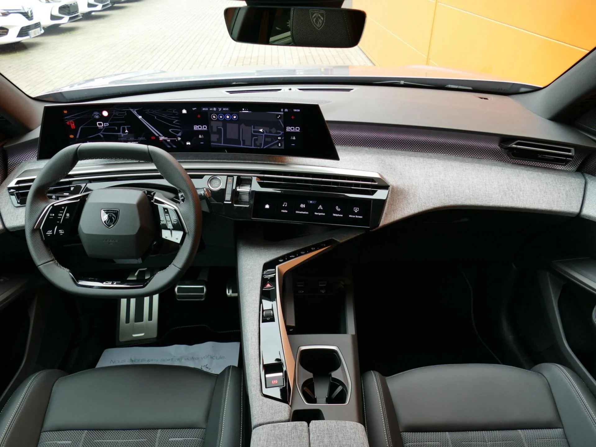 PEUGEOT 5008 - Miniature 5 sur 39 - Cliquer pour voir cette photo