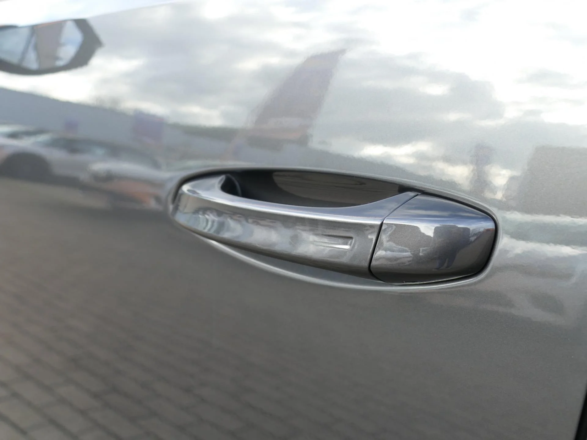 PEUGEOT 5008 - Miniature 30 sur 36 - Cliquer pour voir cette photo