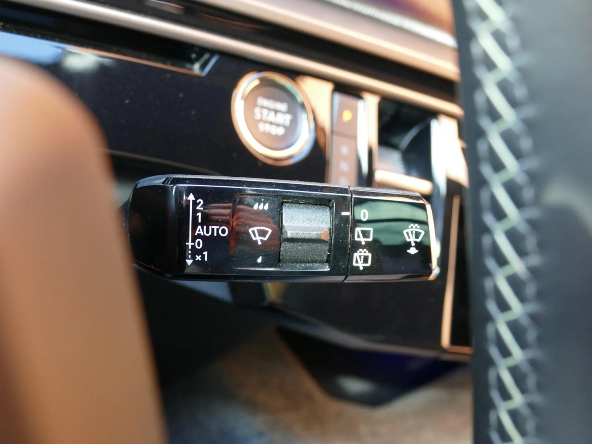 PEUGEOT 5008 - Miniature 30 sur 30 - Cliquer pour voir cette photo
