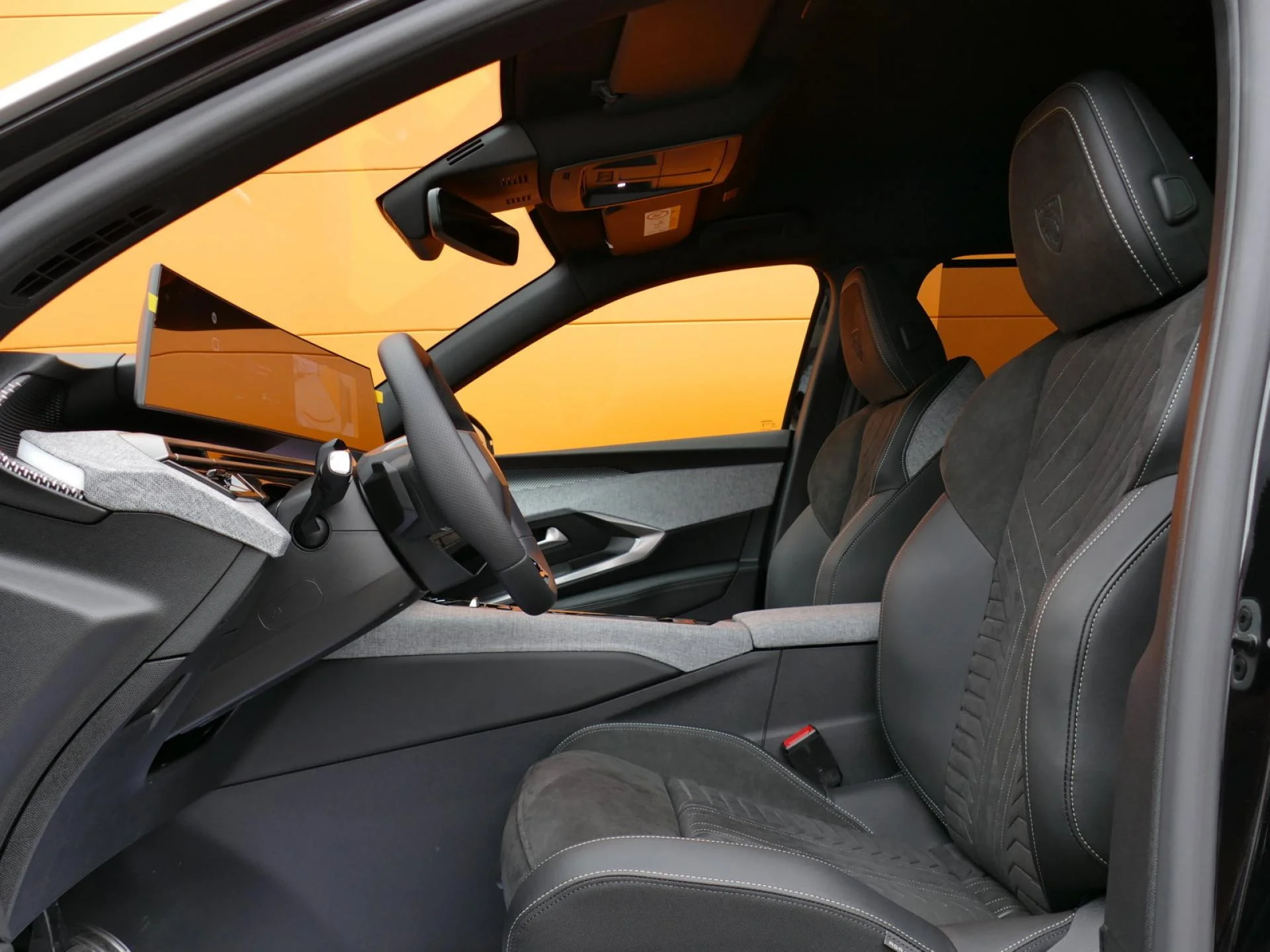 PEUGEOT 5008 - Miniature 7 sur 31 - Cliquer pour voir cette photo
