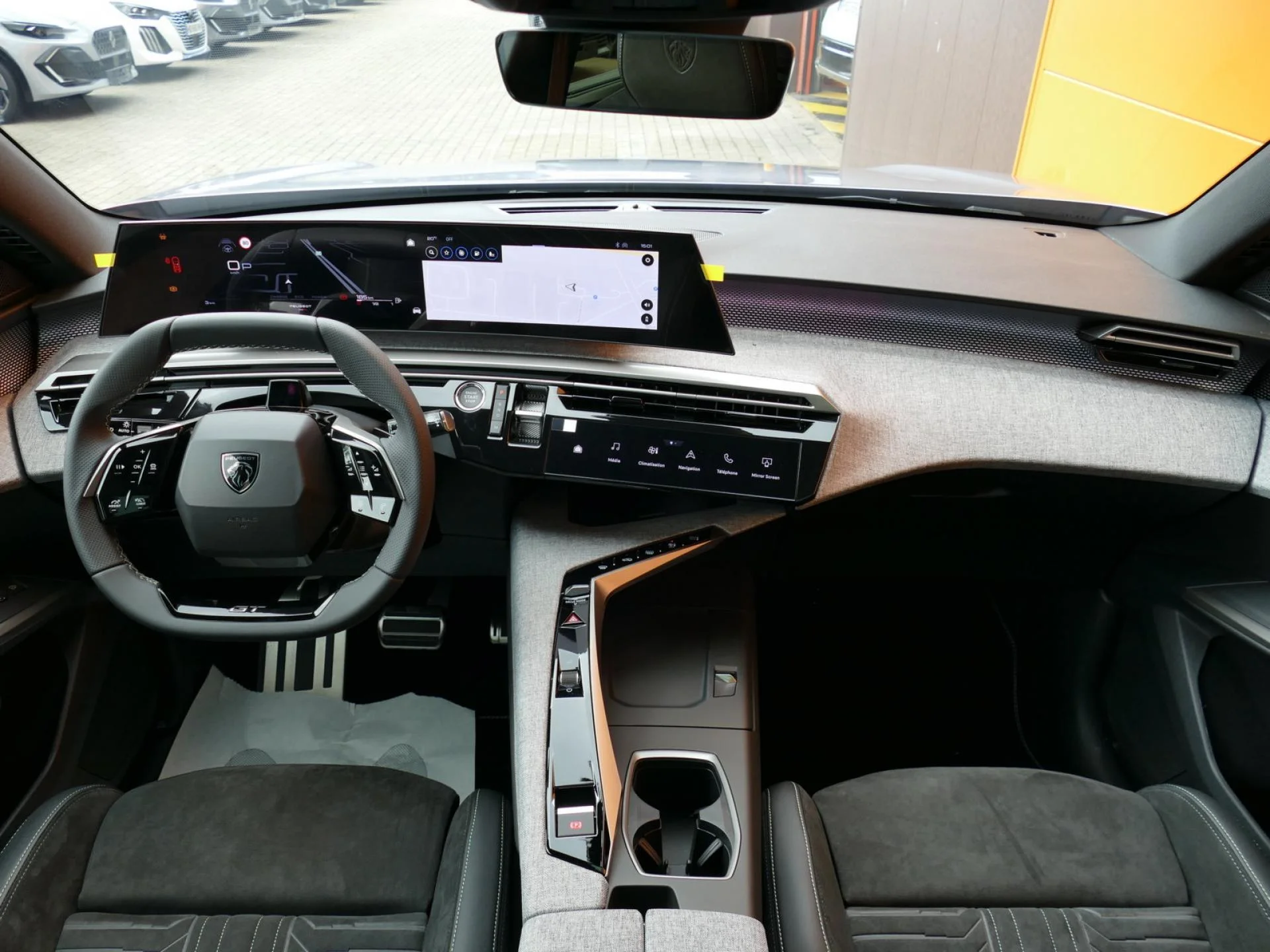 PEUGEOT 5008 - Miniature 6 sur 40 - Cliquer pour voir cette photo
