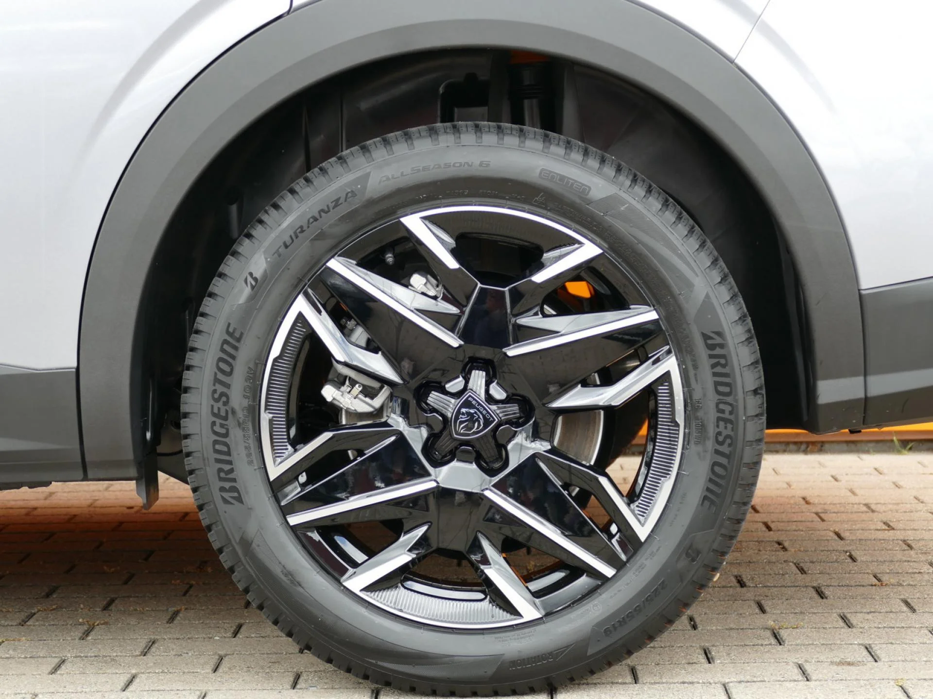 PEUGEOT 5008 - Miniature 39 sur 40 - Cliquer pour voir cette photo
