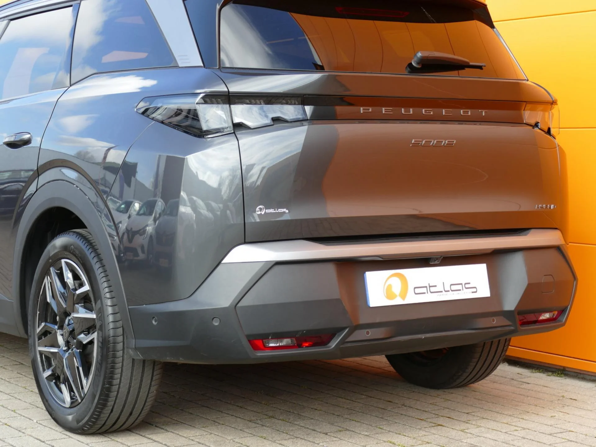 PEUGEOT 5008 - Miniature 37 sur 39 - Cliquer pour voir cette photo
