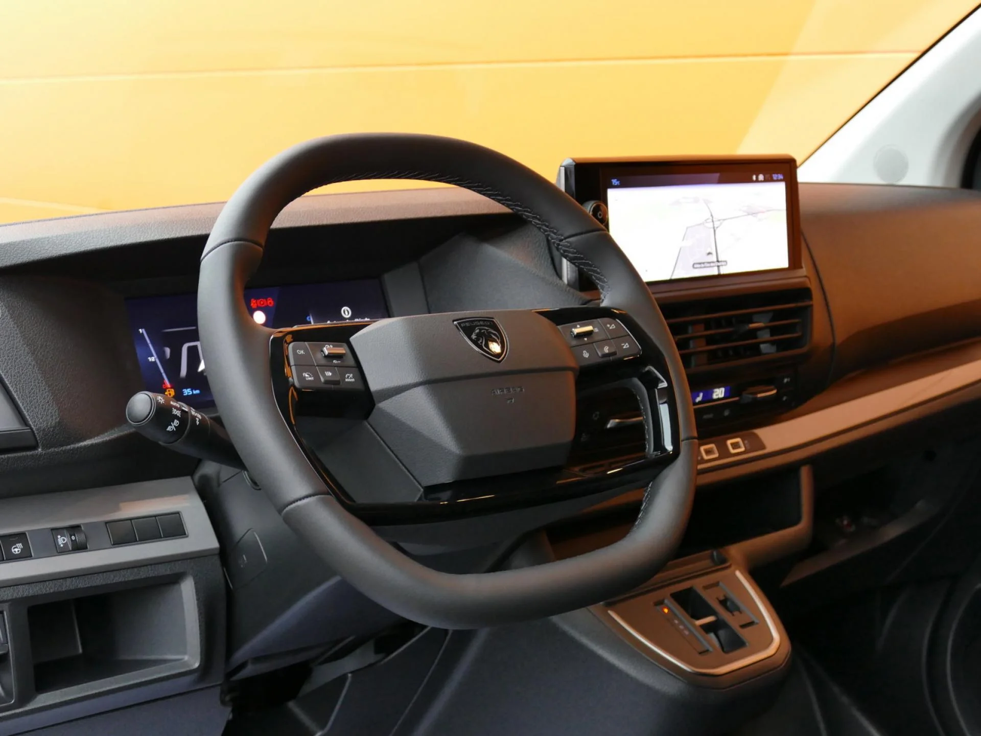 PEUGEOT EXPERT - Miniature 16 sur 33 - Cliquer pour voir cette photo