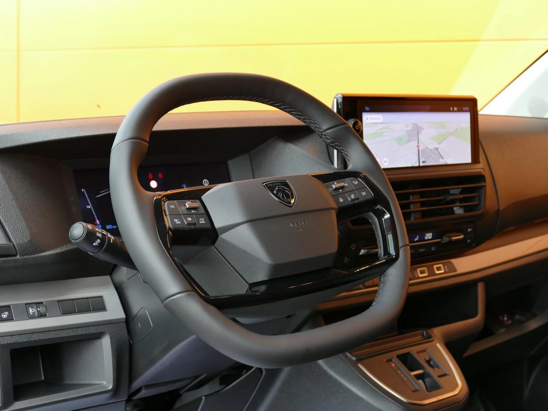 PEUGEOT EXPERT - Miniature 16 sur 33 - Cliquer pour voir cette photo