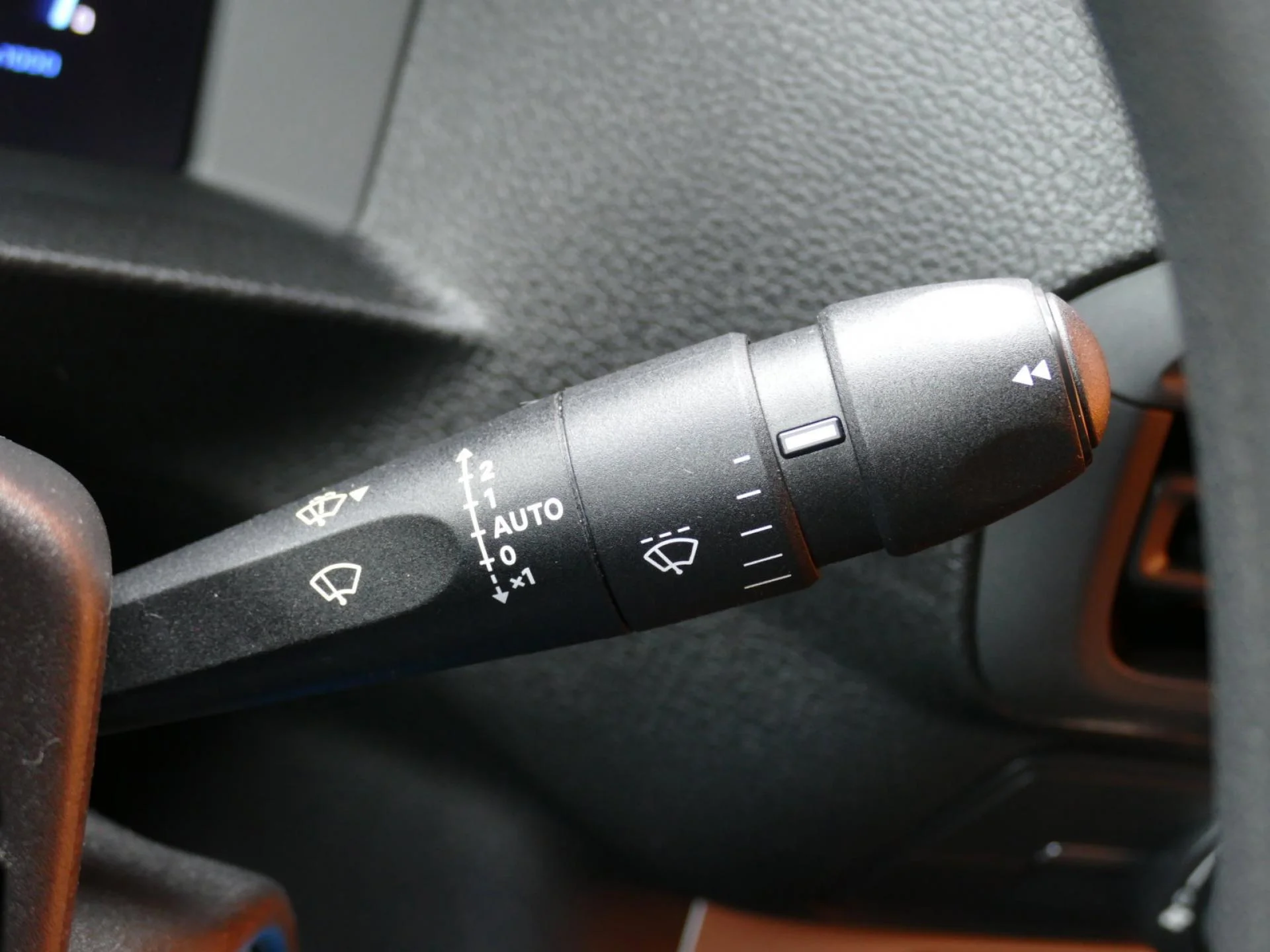 PEUGEOT EXPERT - Miniature 25 sur 32 - Cliquer pour voir cette photo