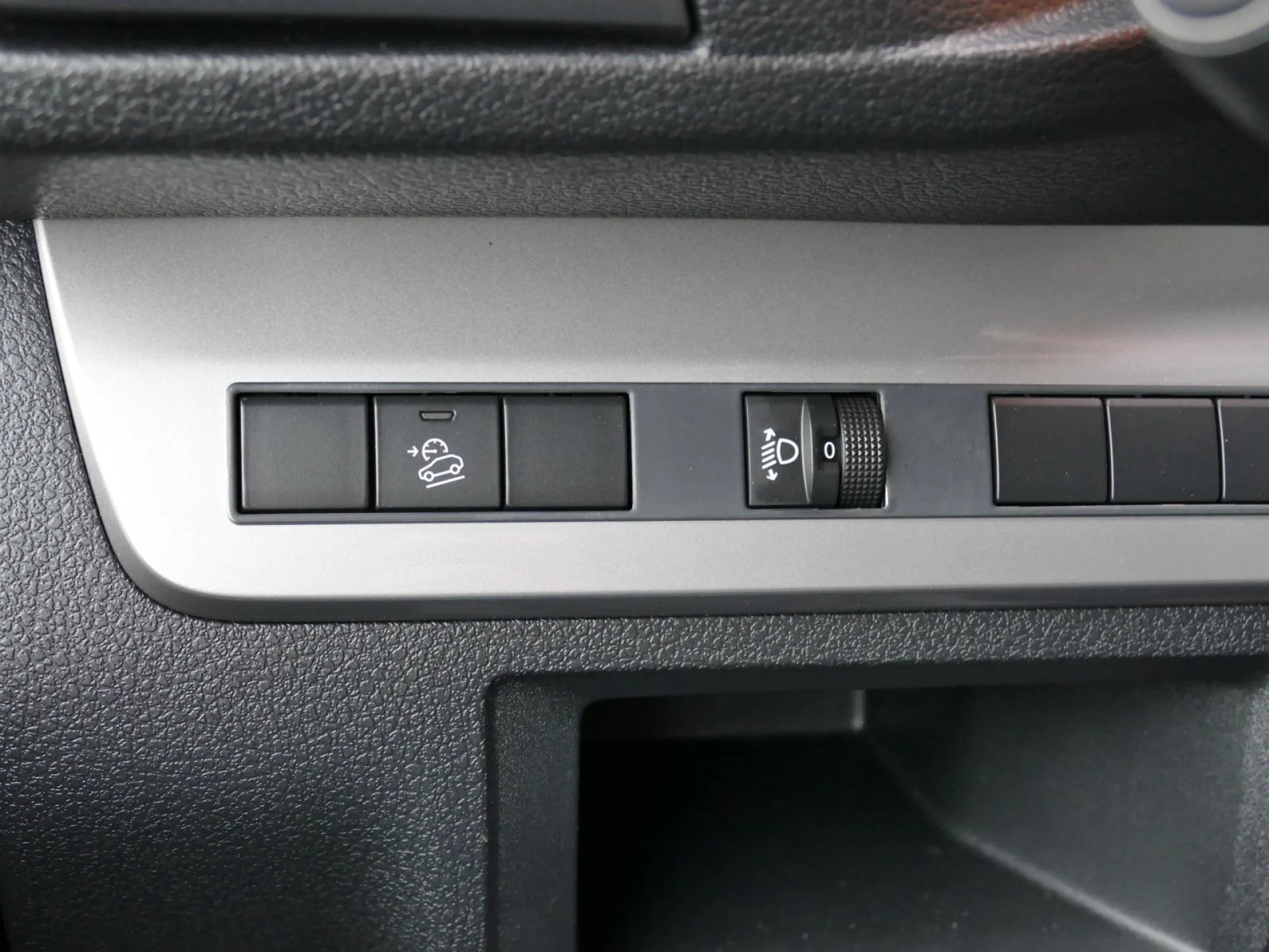 PEUGEOT EXPERT - Miniature 23 sur 33 - Cliquer pour voir cette photo