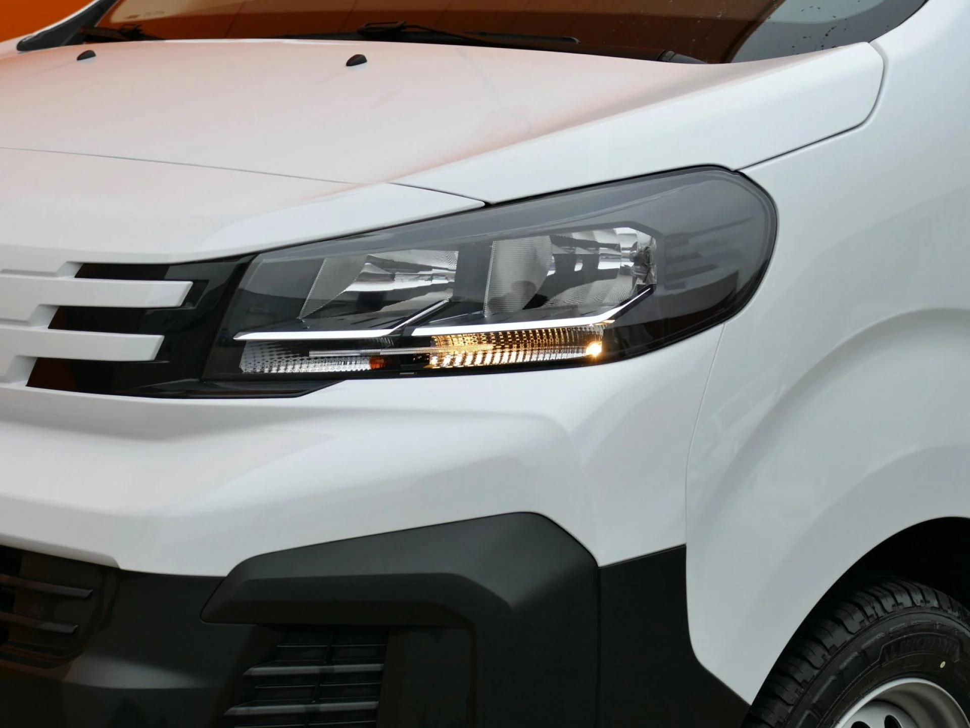 PEUGEOT EXPERT - Miniature 30 sur 33 - Cliquer pour voir cette photo