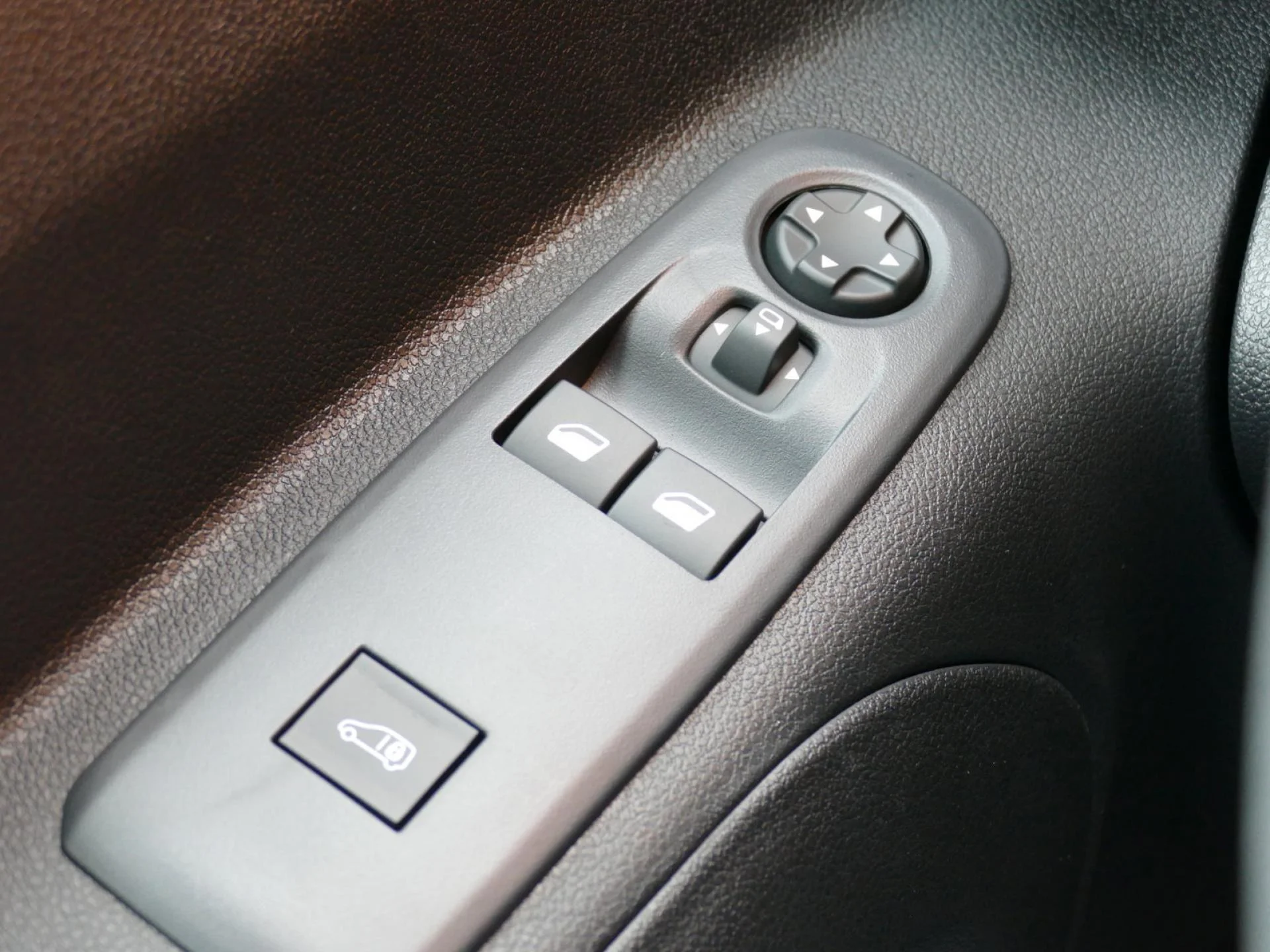 PEUGEOT PARTNER - Miniature 26 sur 33 - Cliquer pour voir cette photo