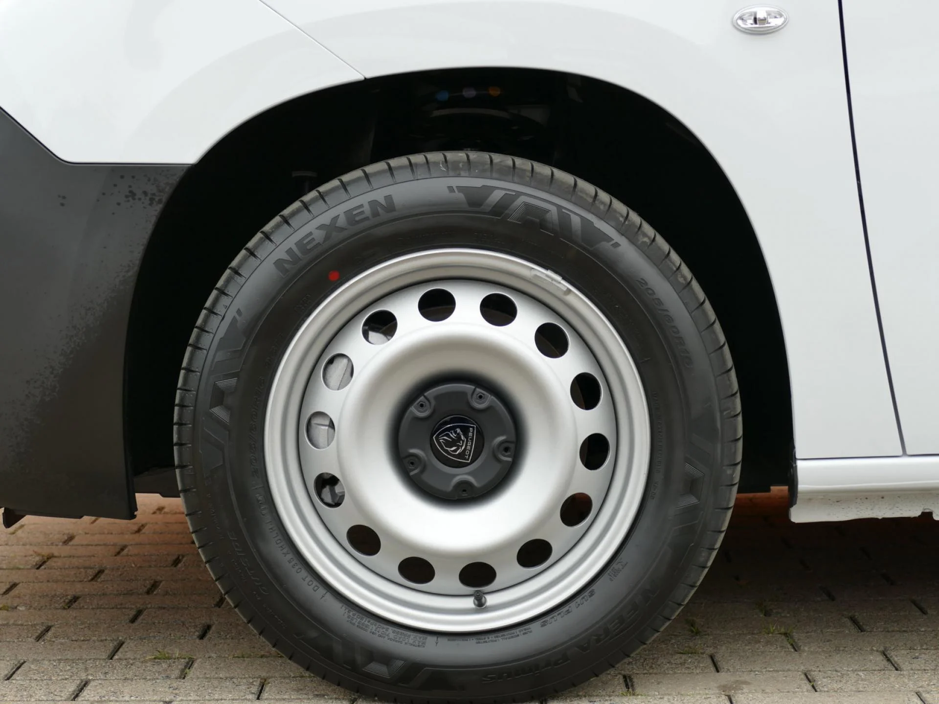 PEUGEOT PARTNER - Miniature 32 sur 33 - Cliquer pour voir cette photo