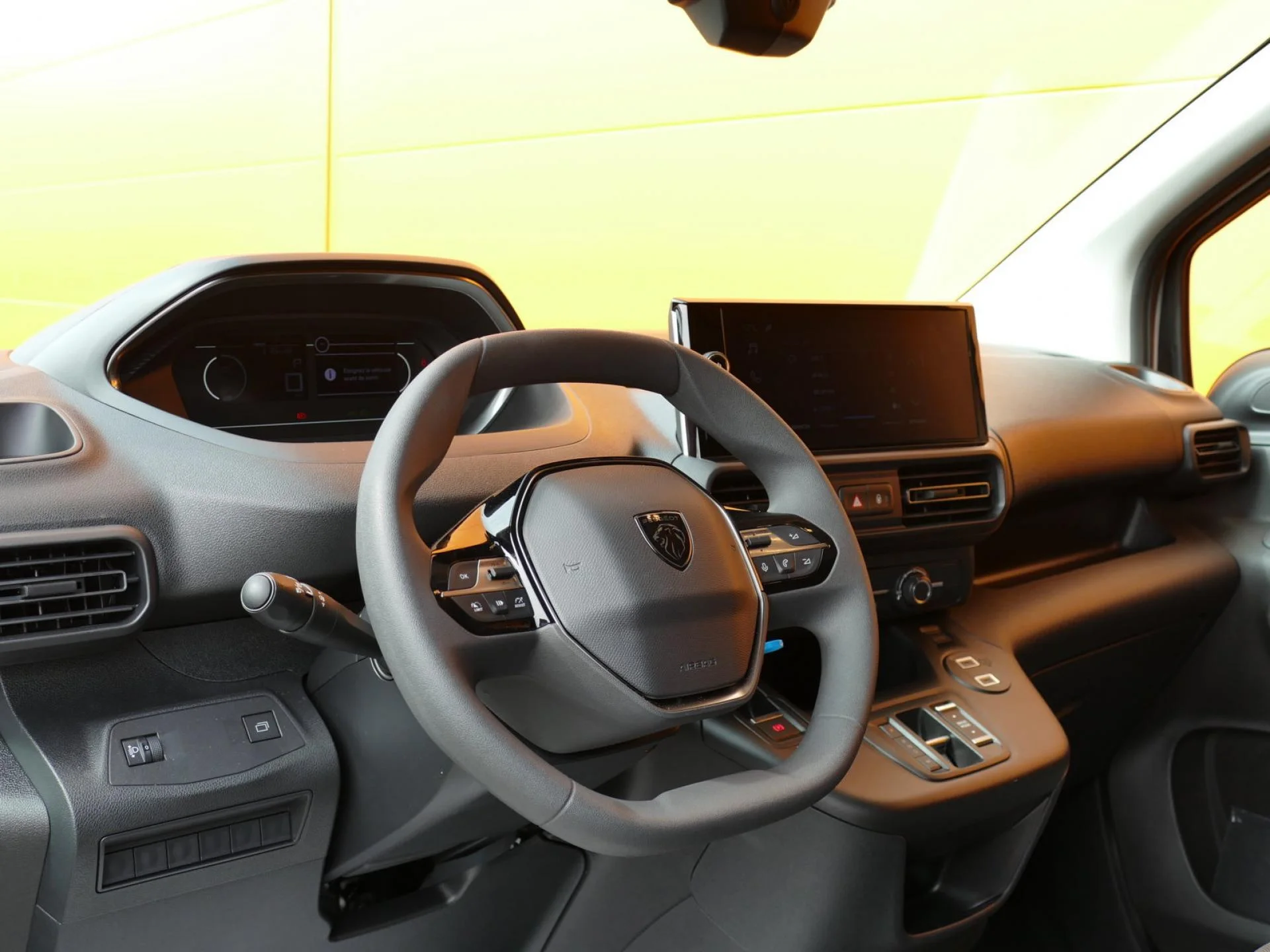 PEUGEOT PARTNER - Miniature 15 sur 32 - Cliquer pour voir cette photo