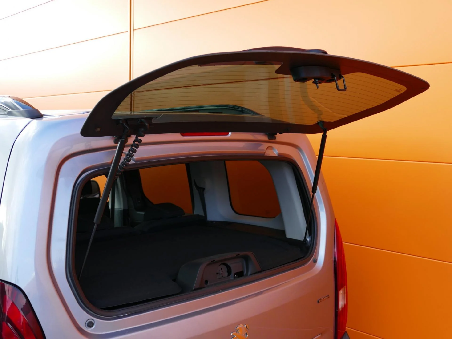 PEUGEOT RIFTER - Miniature 28 sur 36 - Cliquer pour voir cette photo