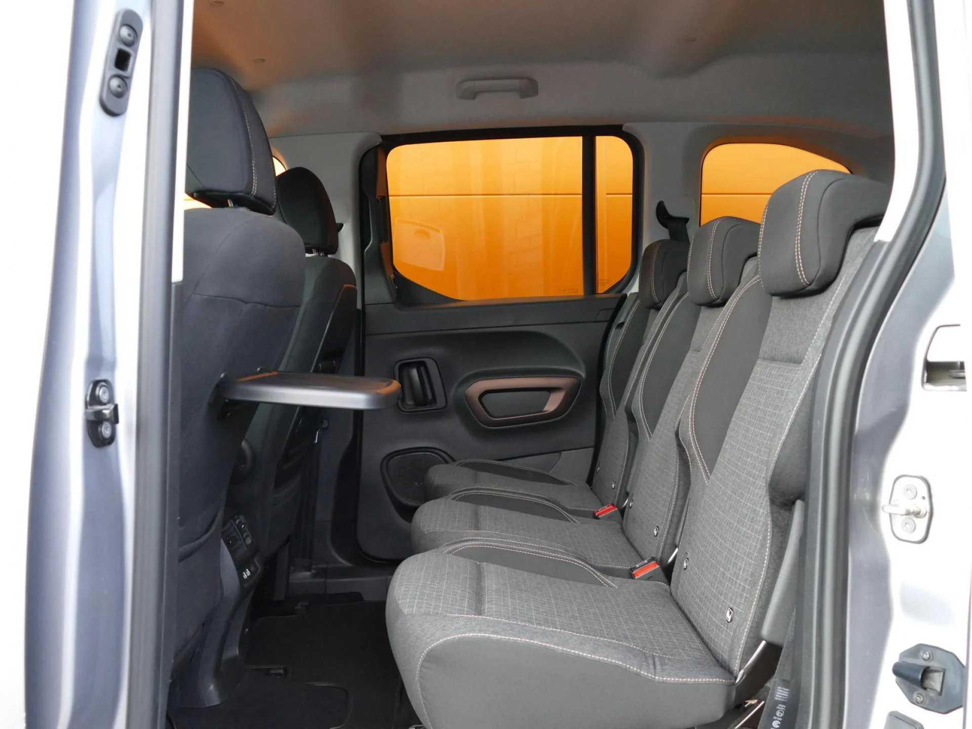 PEUGEOT RIFTER - Miniature 7 sur 36 - Cliquer pour voir cette photo