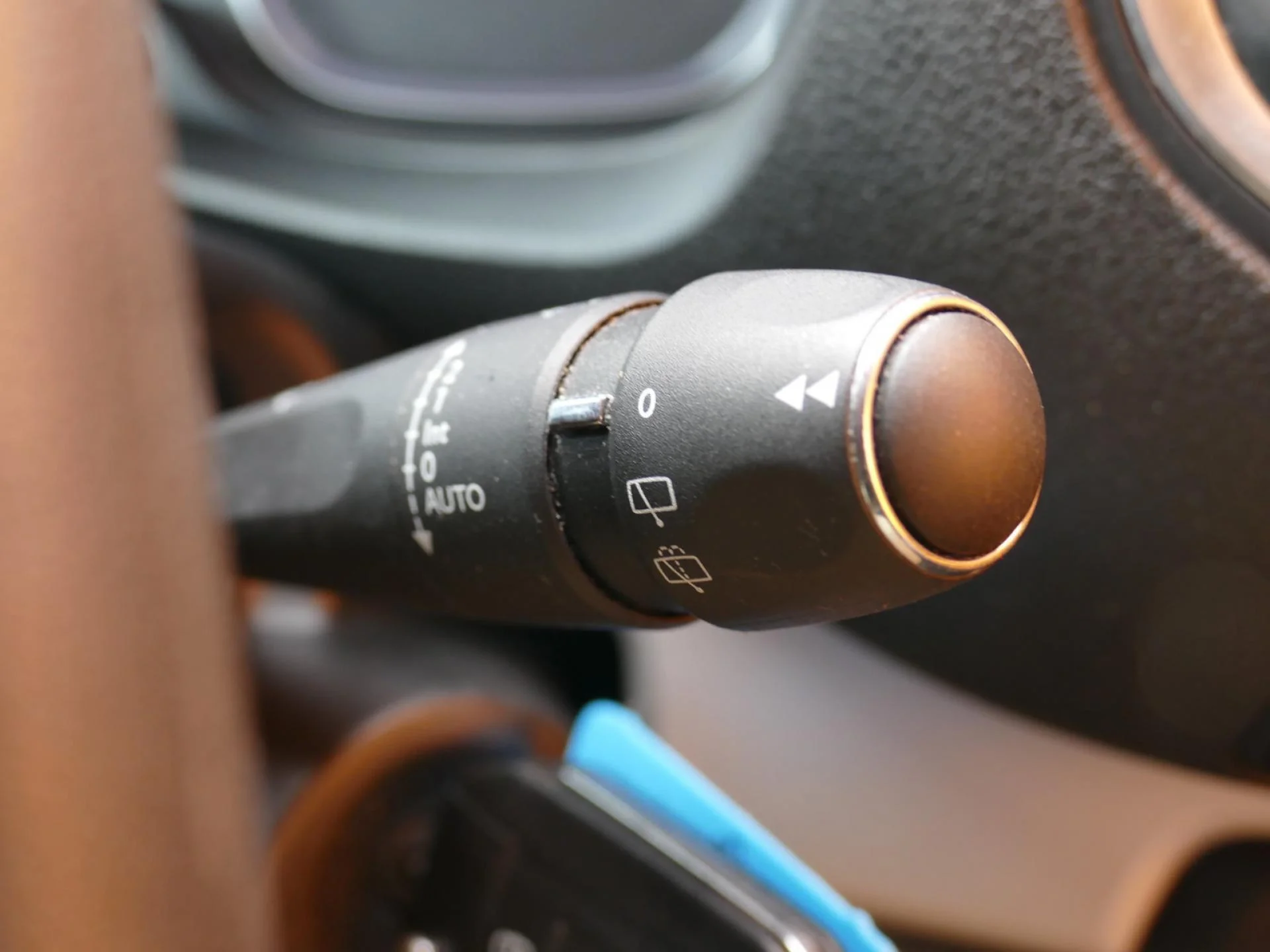 PEUGEOT TRAVELLER - Miniature 27 sur 34 - Cliquer pour voir cette photo