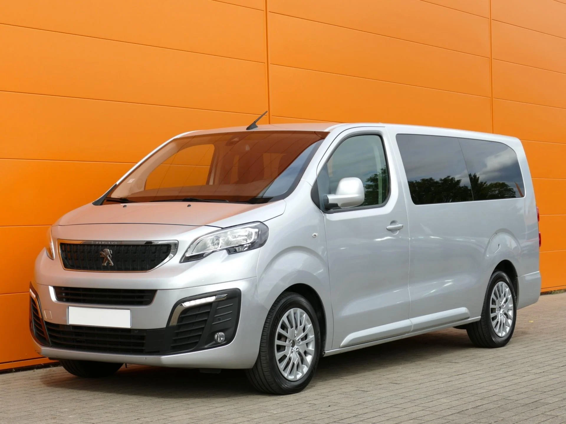 PEUGEOT TRAVELLER - Miniature 3 sur 34 - Cliquer pour voir cette photo