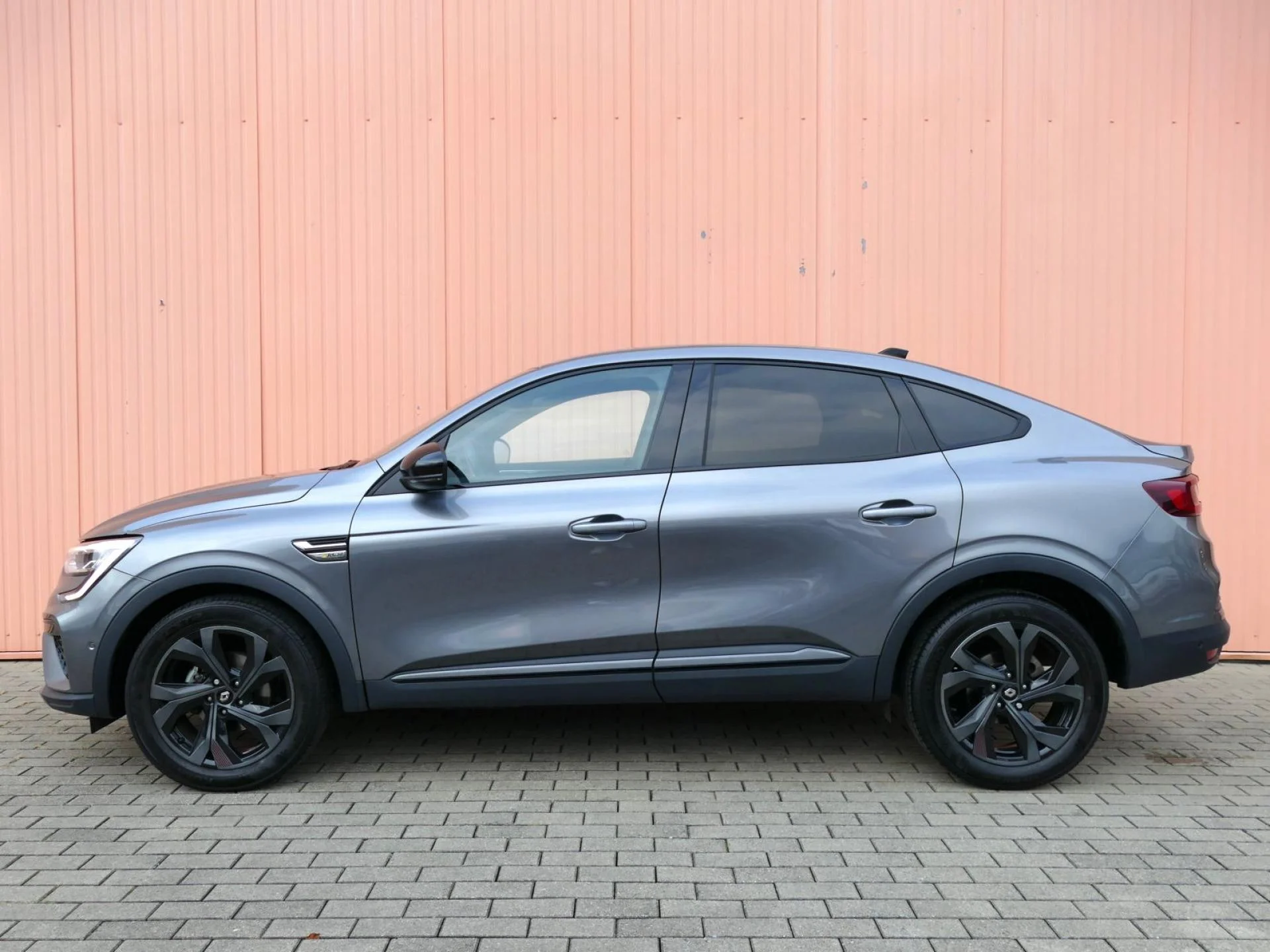 RENAULT ARKANA - Miniature 3 sur 34 - Cliquer pour voir cette photo
