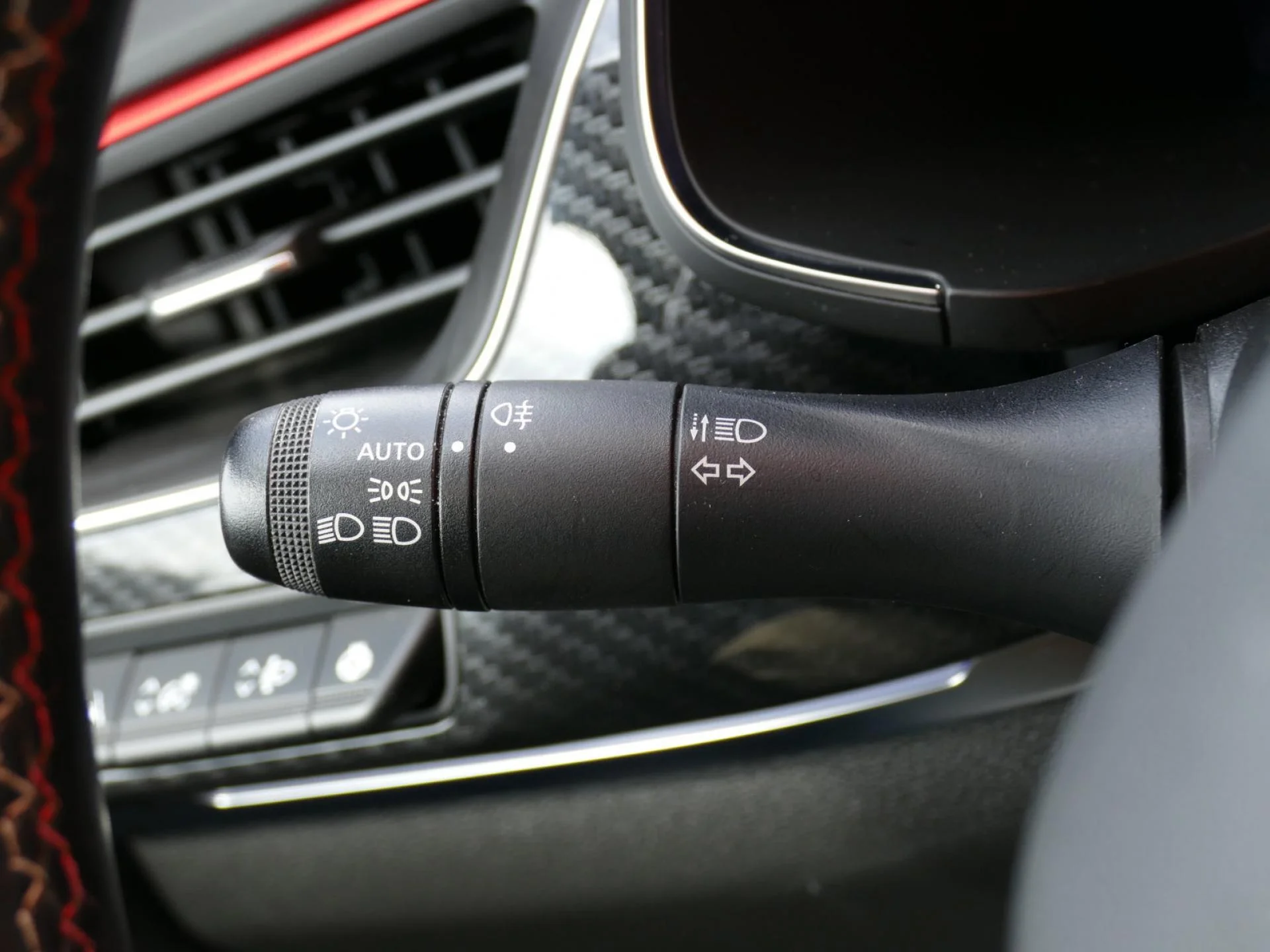 RENAULT ARKANA - Miniature 28 sur 39 - Cliquer pour voir cette photo