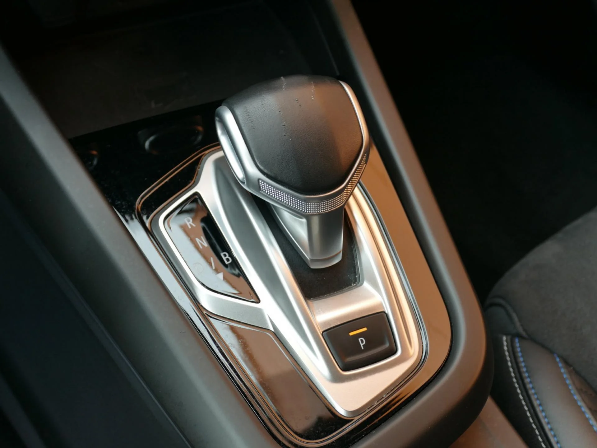 RENAULT ARKANA - Miniature 22 sur 37 - Cliquer pour voir cette photo