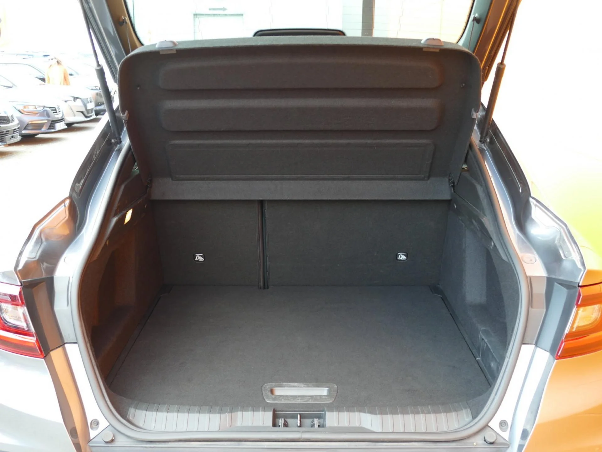 RENAULT ARKANA - Miniature 8 sur 36 - Cliquer pour voir cette photo