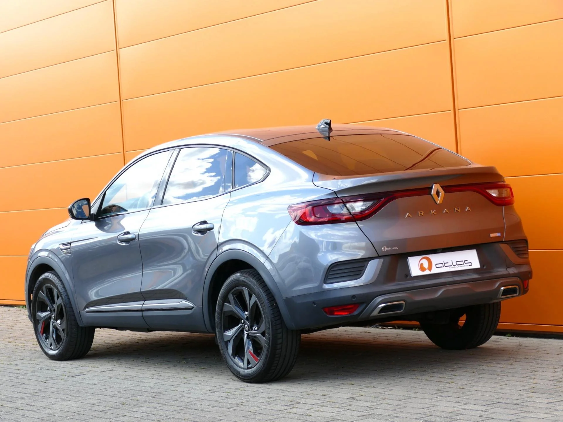 RENAULT ARKANA - Miniature 4 sur 36 - Cliquer pour voir cette photo