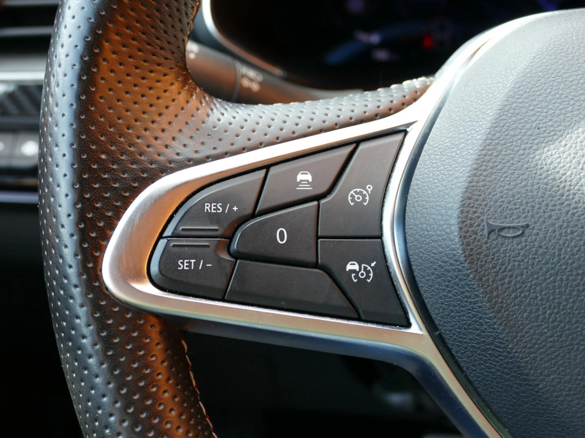 RENAULT ARKANA - Miniature 12 sur 38 - Cliquer pour voir cette photo