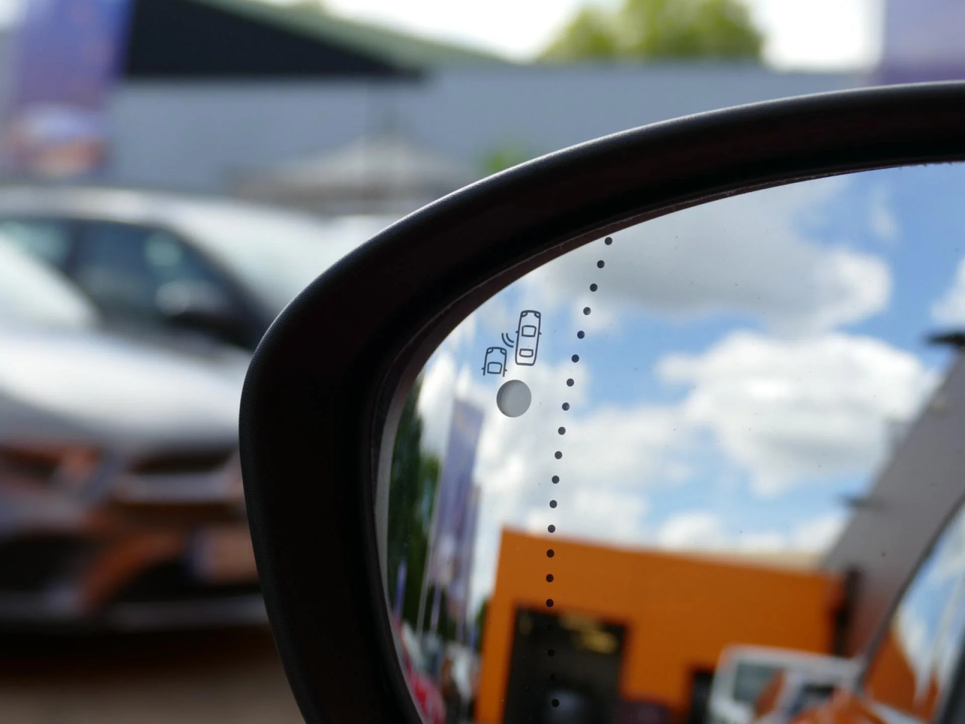 RENAULT ARKANA - Miniature 32 sur 38 - Cliquer pour voir cette photo