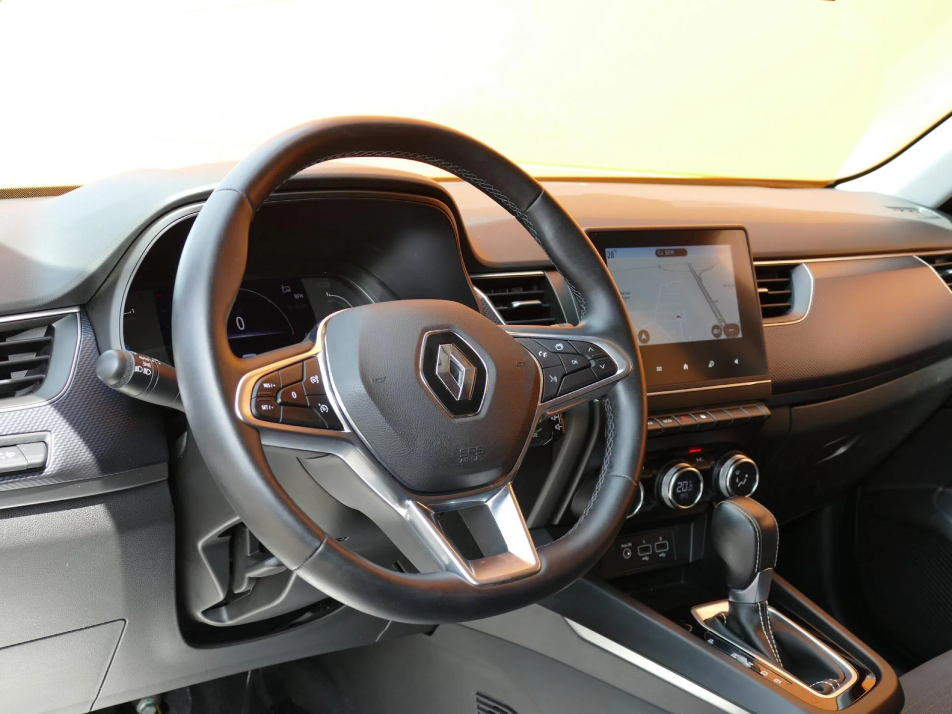 RENAULT ARKANA - Miniature 15 sur 31 - Cliquer pour voir cette photo