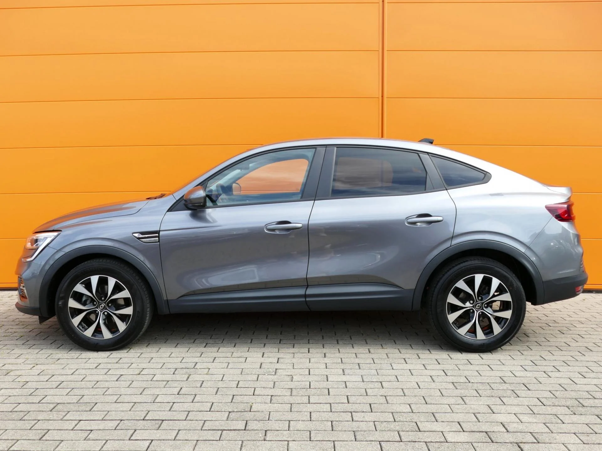 RENAULT ARKANA - Miniature 3 sur 31 - Cliquer pour voir cette photo