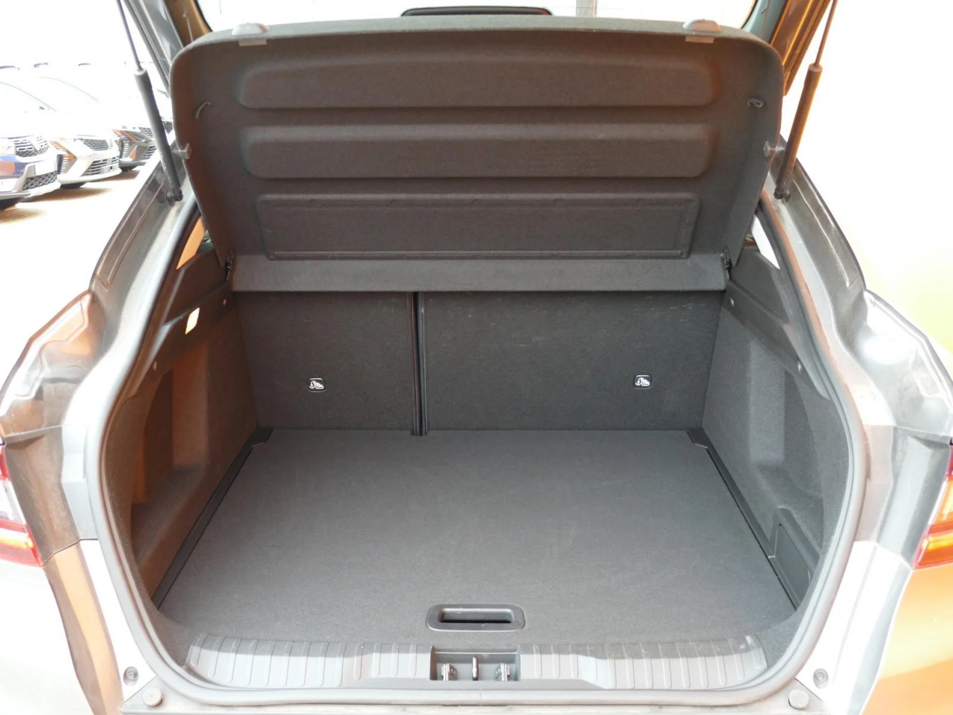 RENAULT ARKANA - Miniature 9 sur 32 - Cliquer pour voir cette photo