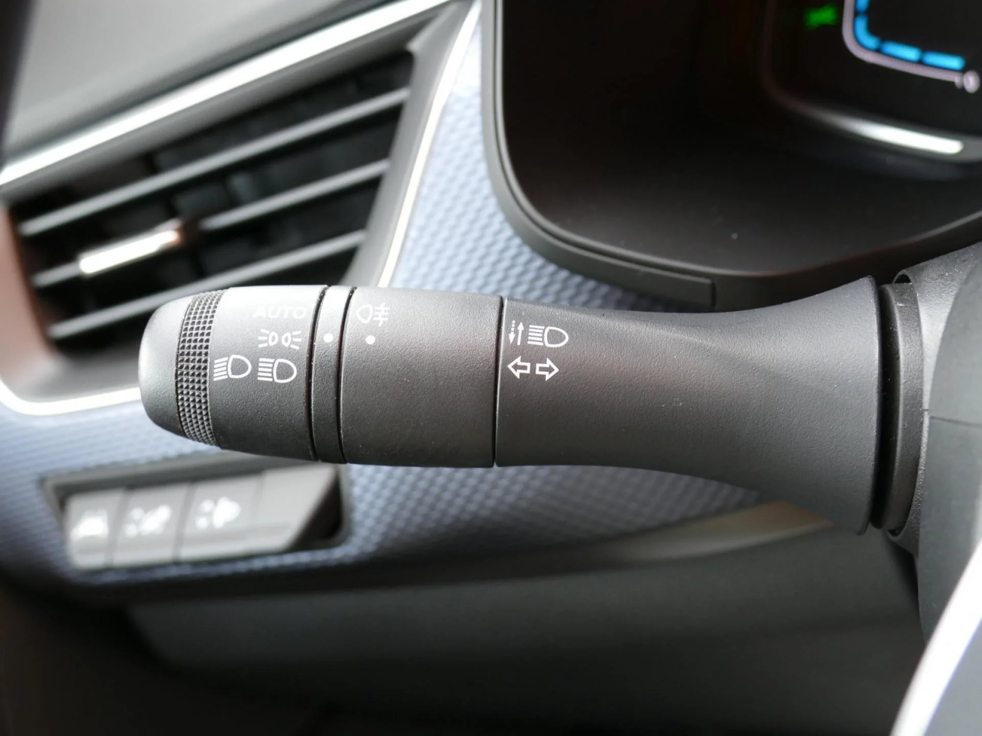 RENAULT ARKANA - Miniature 24 sur 30 - Cliquer pour voir cette photo