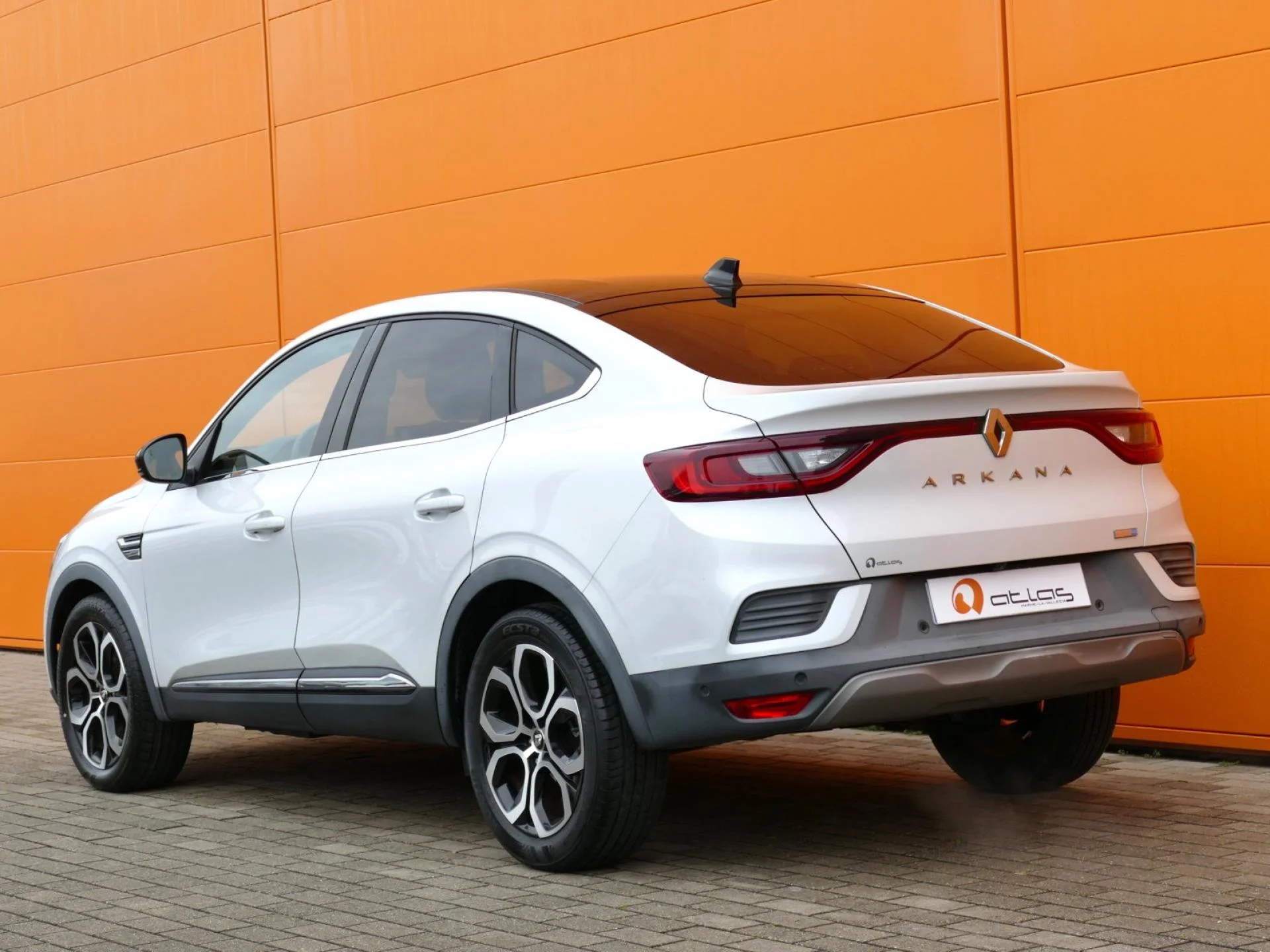 RENAULT ARKANA - Miniature 4 sur 36 - Cliquer pour voir cette photo