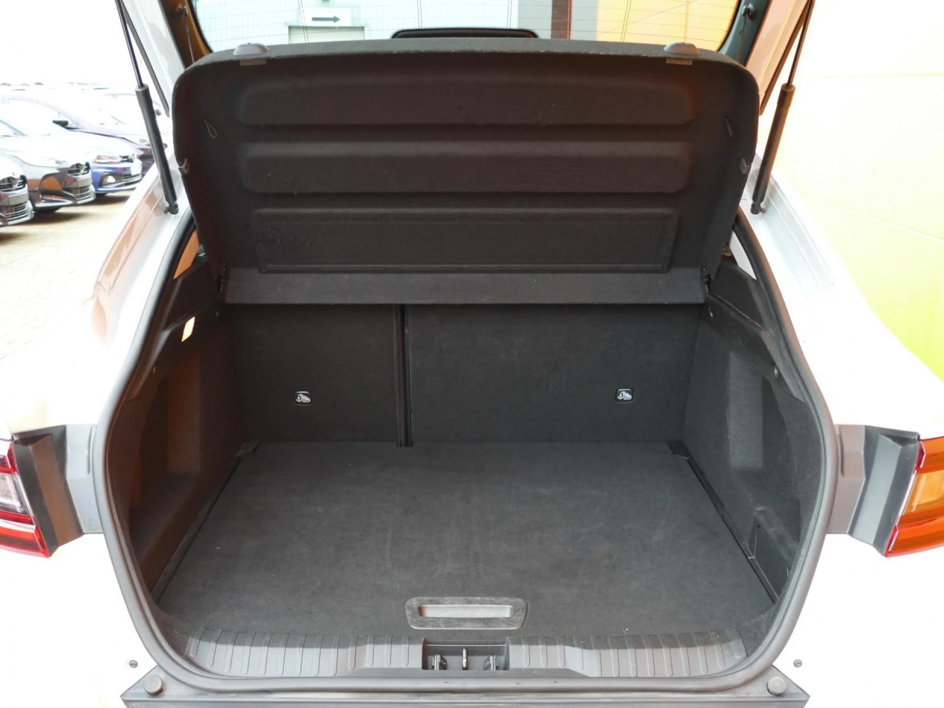 RENAULT ARKANA - Miniature 8 sur 36 - Cliquer pour voir cette photo