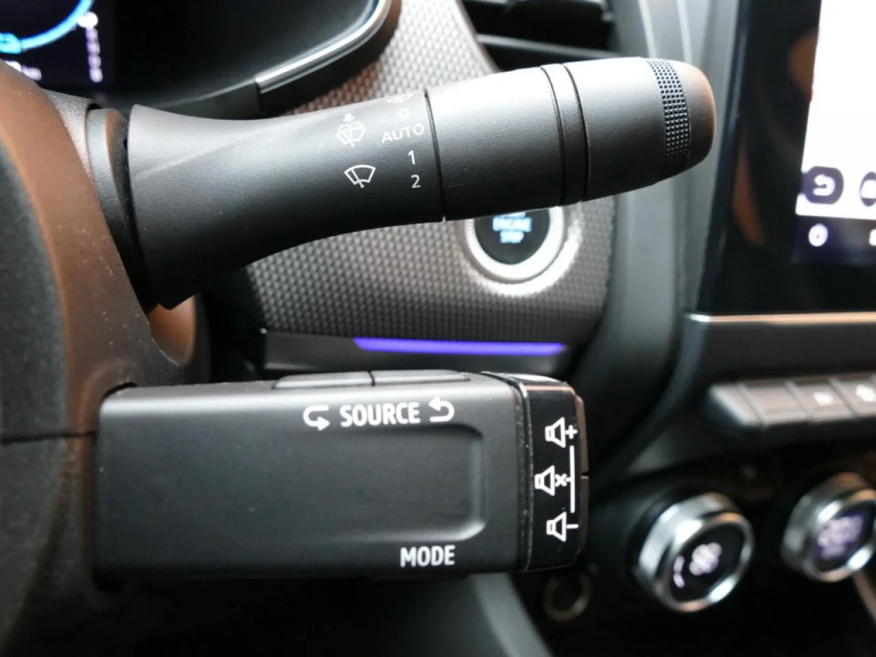 RENAULT ARKANA - Miniature 20 sur 26 - Cliquer pour voir cette photo