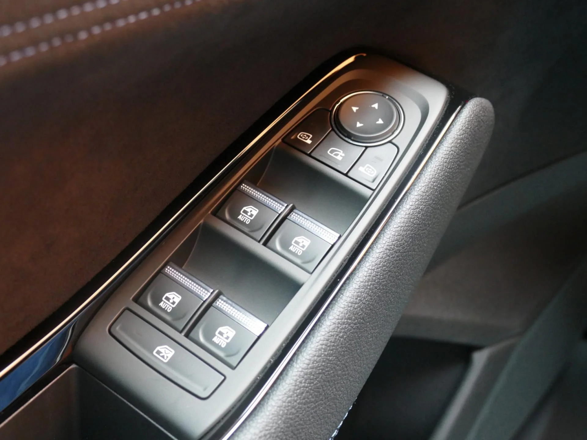 RENAULT AUSTRAL - Miniature 18 sur 27 - Cliquer pour voir cette photo