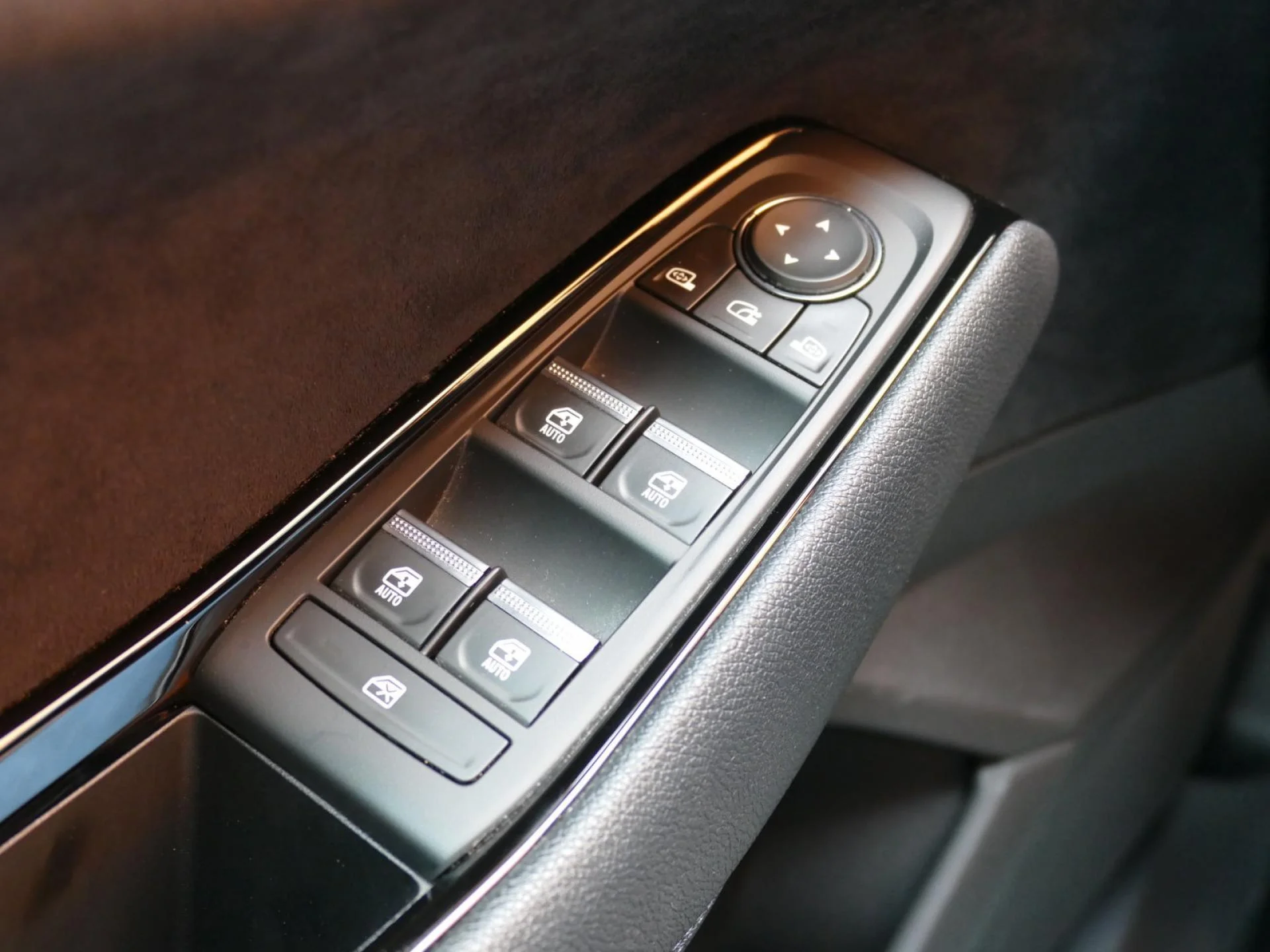 RENAULT AUSTRAL - Miniature 23 sur 33 - Cliquer pour voir cette photo