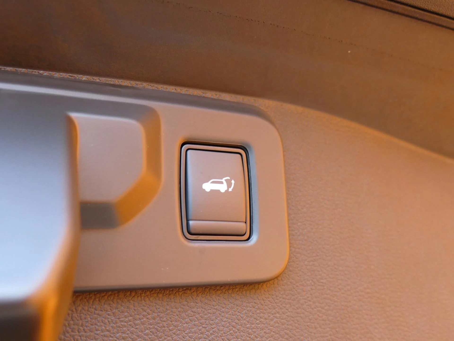 RENAULT AUSTRAL - Miniature 21 sur 33 - Cliquer pour voir cette photo