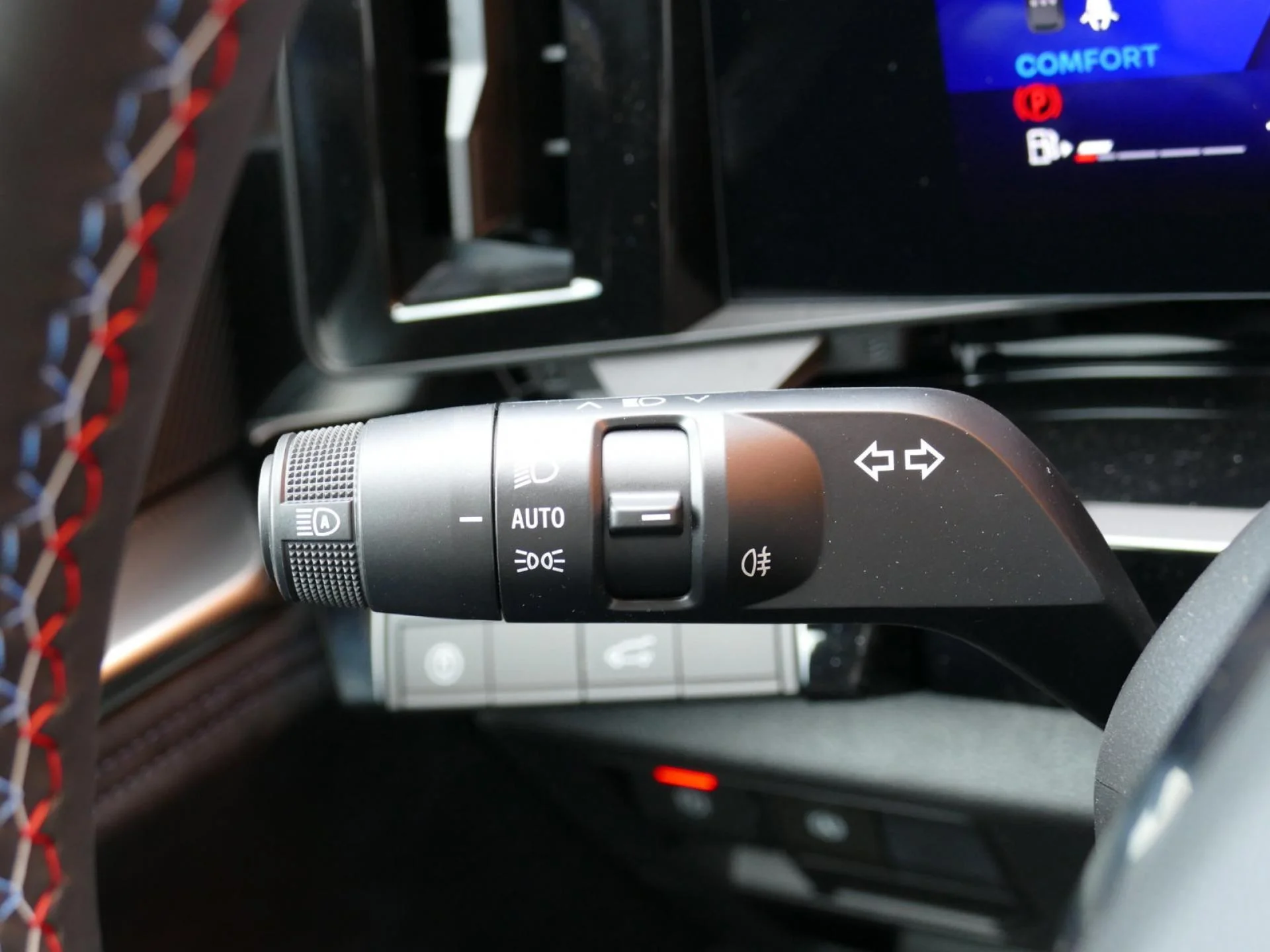 RENAULT AUSTRAL - Miniature 28 sur 35 - Cliquer pour voir cette photo