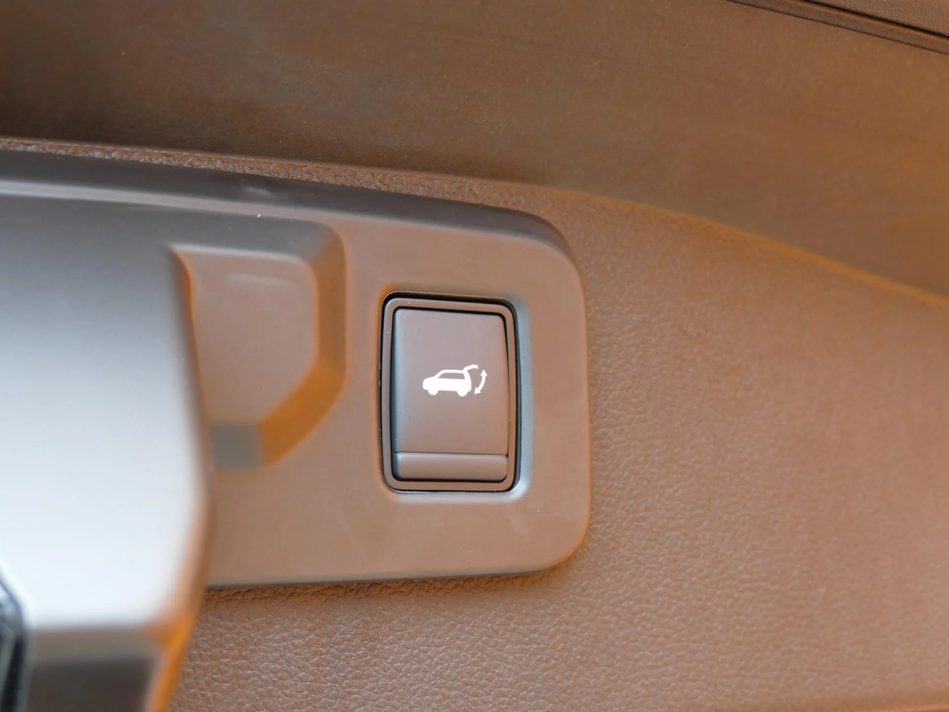 RENAULT AUSTRAL - Miniature 22 sur 34 - Cliquer pour voir cette photo
