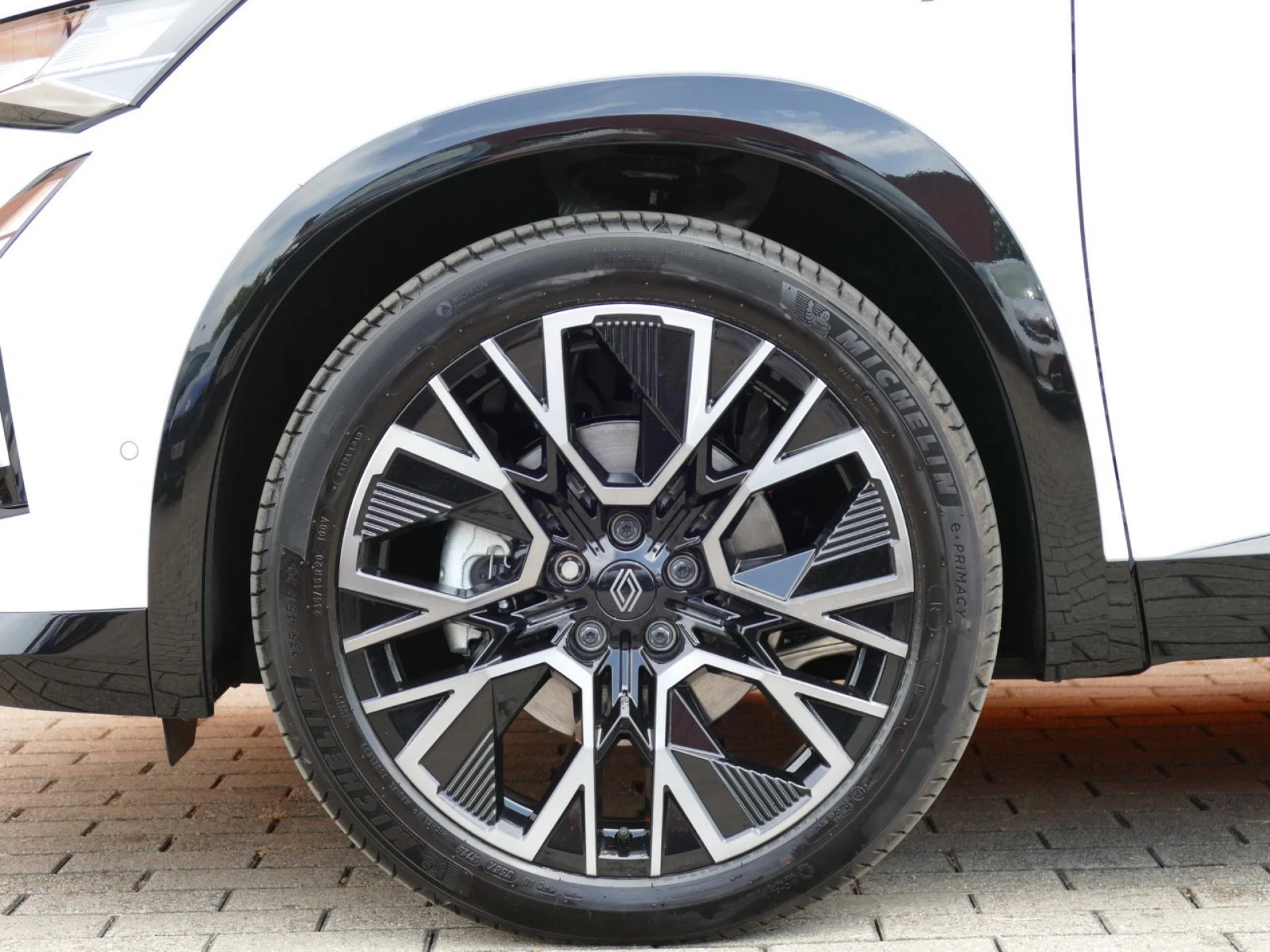 RENAULT AUSTRAL - Miniature 33 sur 34 - Cliquer pour voir cette photo