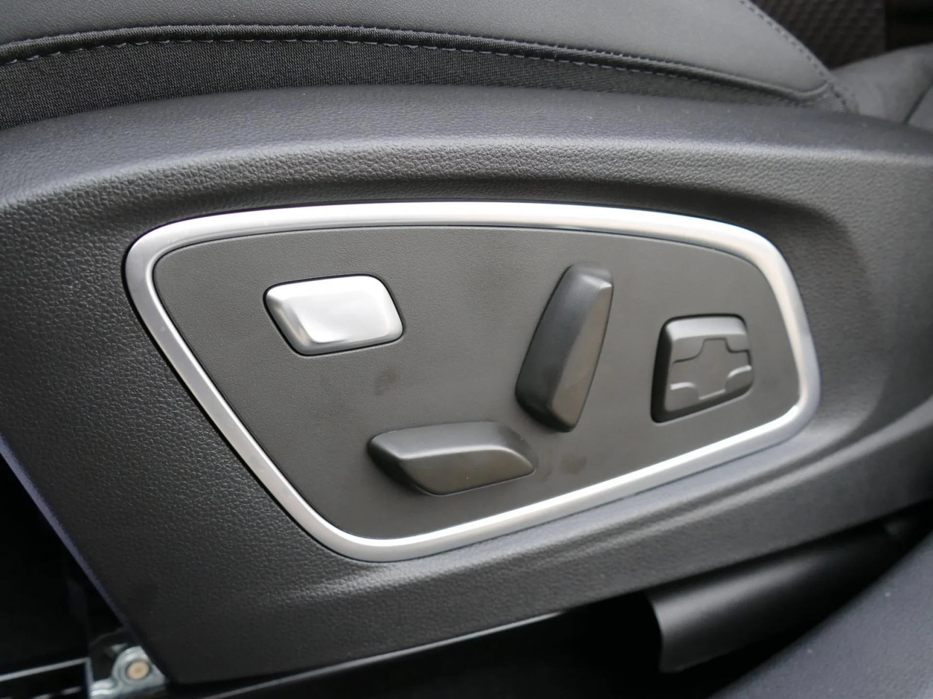 RENAULT AUSTRAL - Miniature 17 sur 31 - Cliquer pour voir cette photo