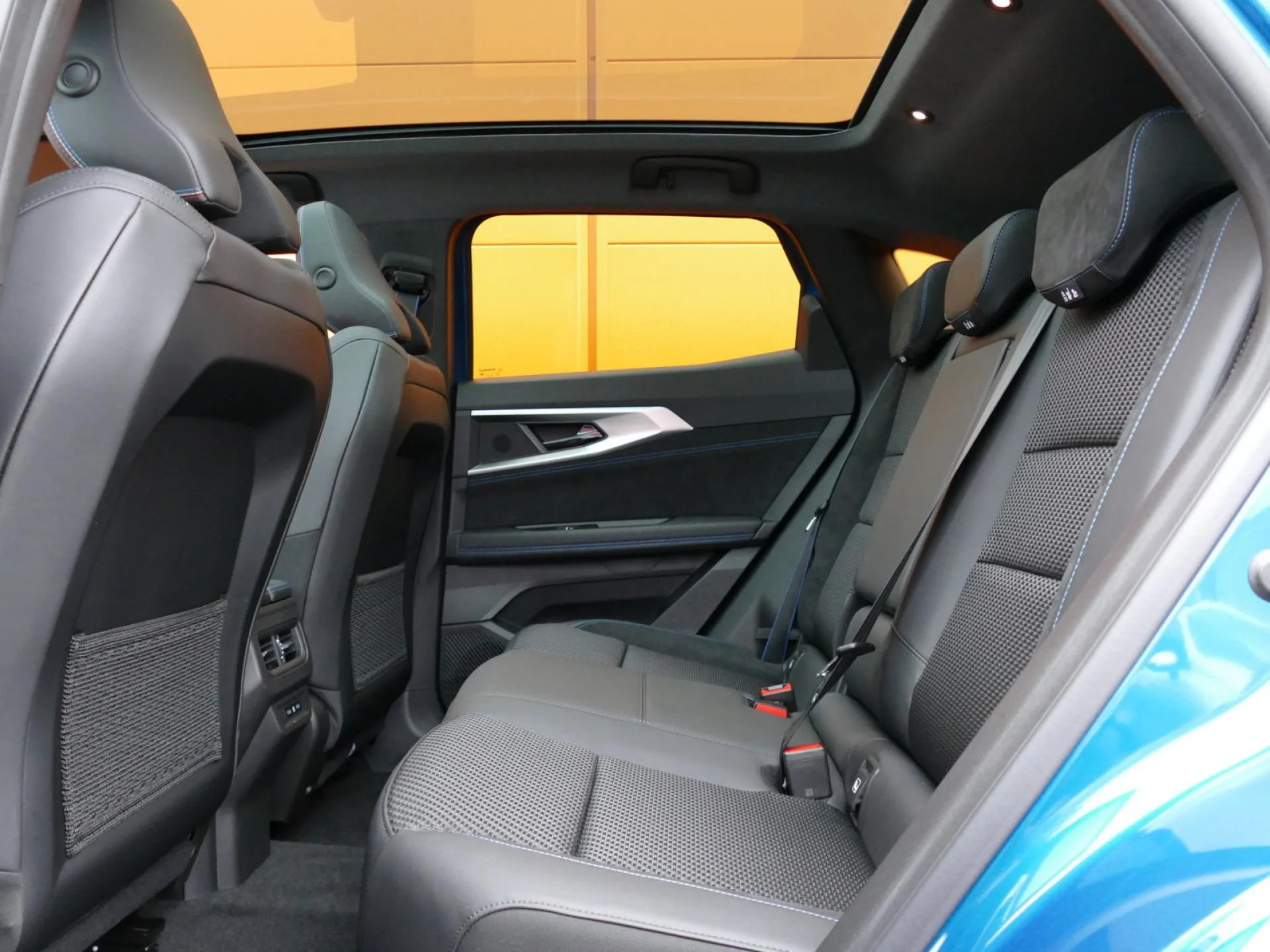 RENAULT AUSTRAL - Miniature 7 sur 35 - Cliquer pour voir cette photo