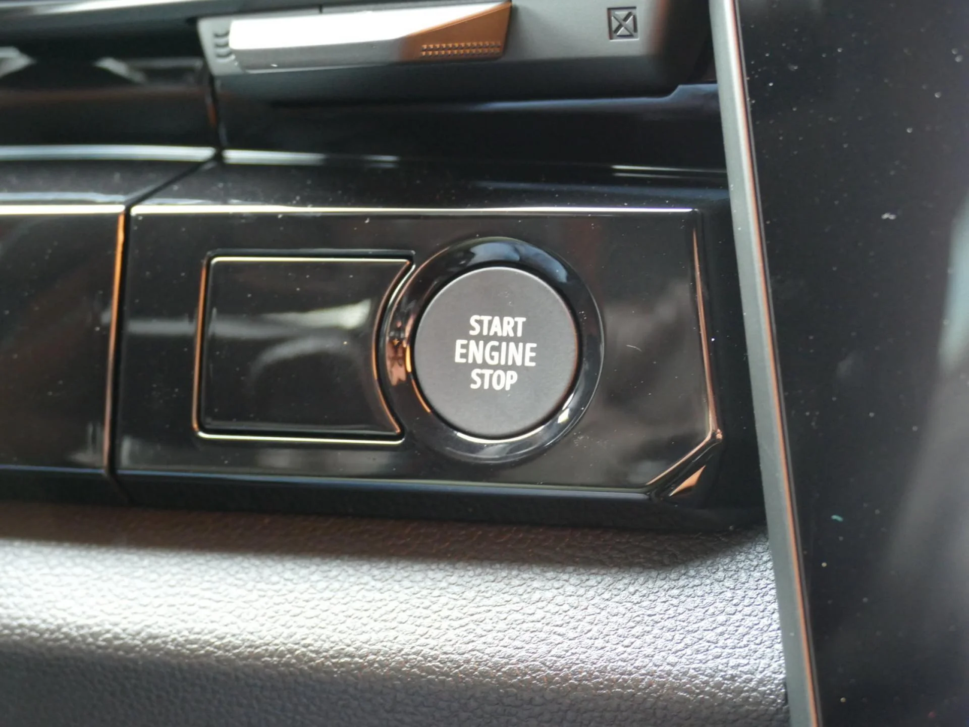 RENAULT AUSTRAL - Miniature 22 sur 33 - Cliquer pour voir cette photo