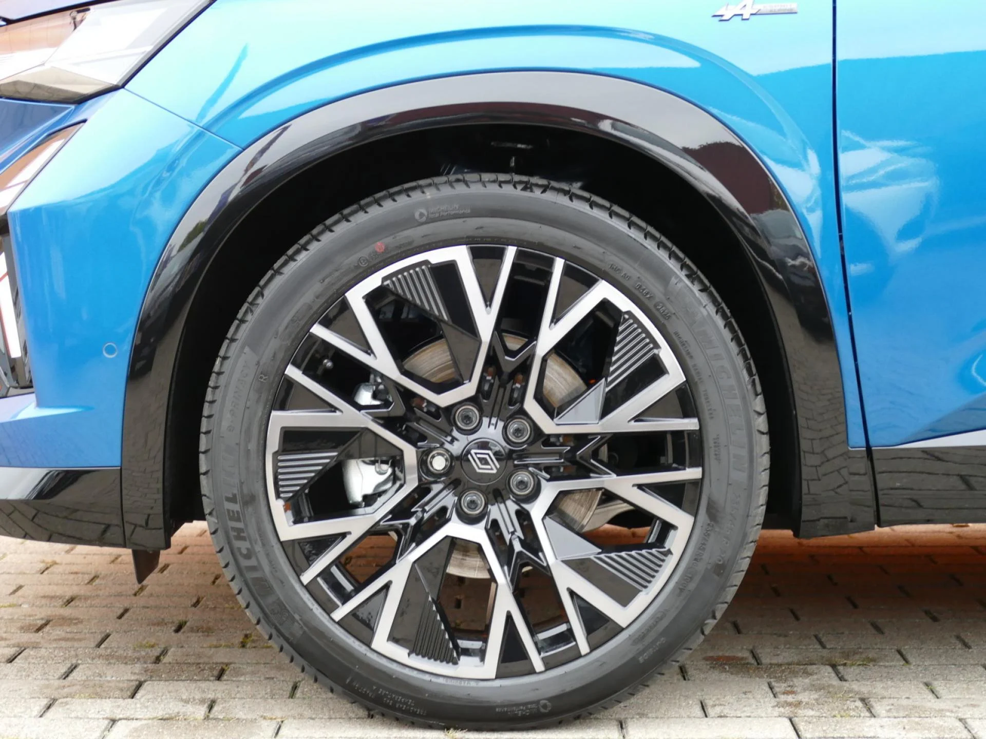 RENAULT AUSTRAL - Miniature 32 sur 33 - Cliquer pour voir cette photo