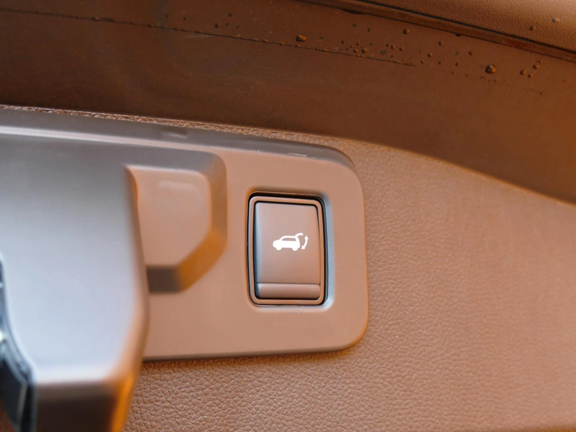 RENAULT AUSTRAL - Miniature 21 sur 33 - Cliquer pour voir cette photo