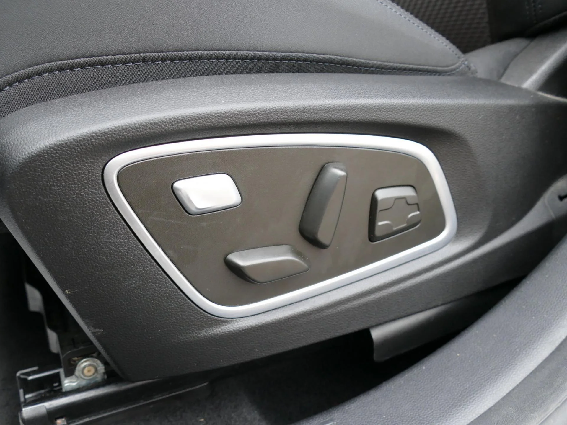 RENAULT AUSTRAL - Miniature 20 sur 32 - Cliquer pour voir cette photo