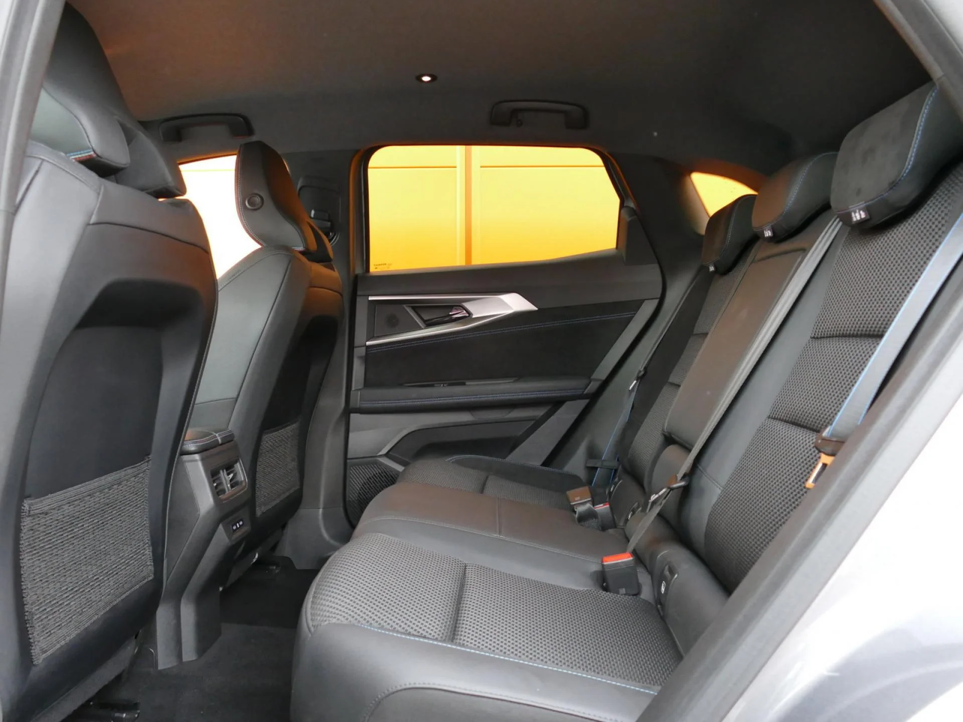 RENAULT AUSTRAL - Miniature 7 sur 32 - Cliquer pour voir cette photo