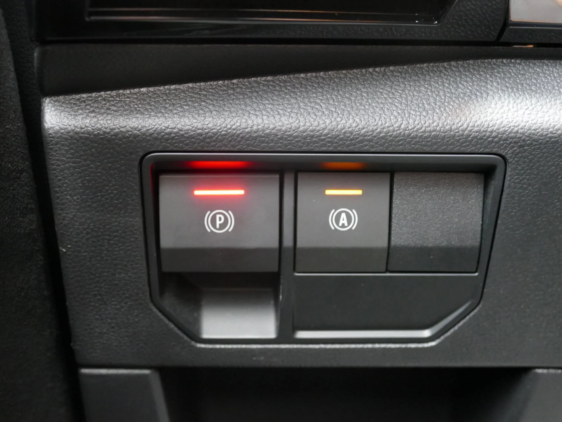 RENAULT AUSTRAL - Miniature 22 sur 32 - Cliquer pour voir cette photo